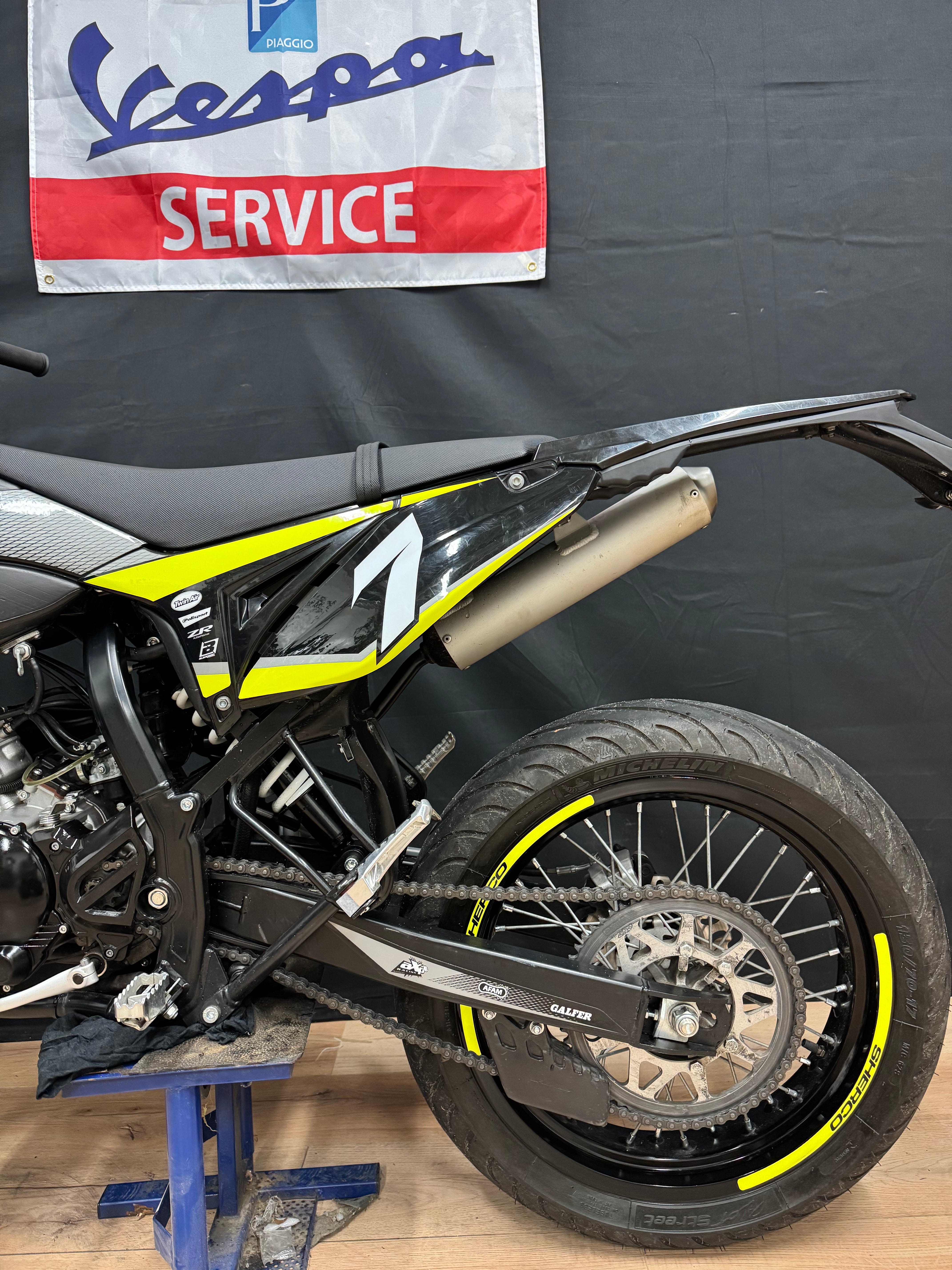 Sherco 50 SM-RS | Schakelbrommer | Garantie | Brom