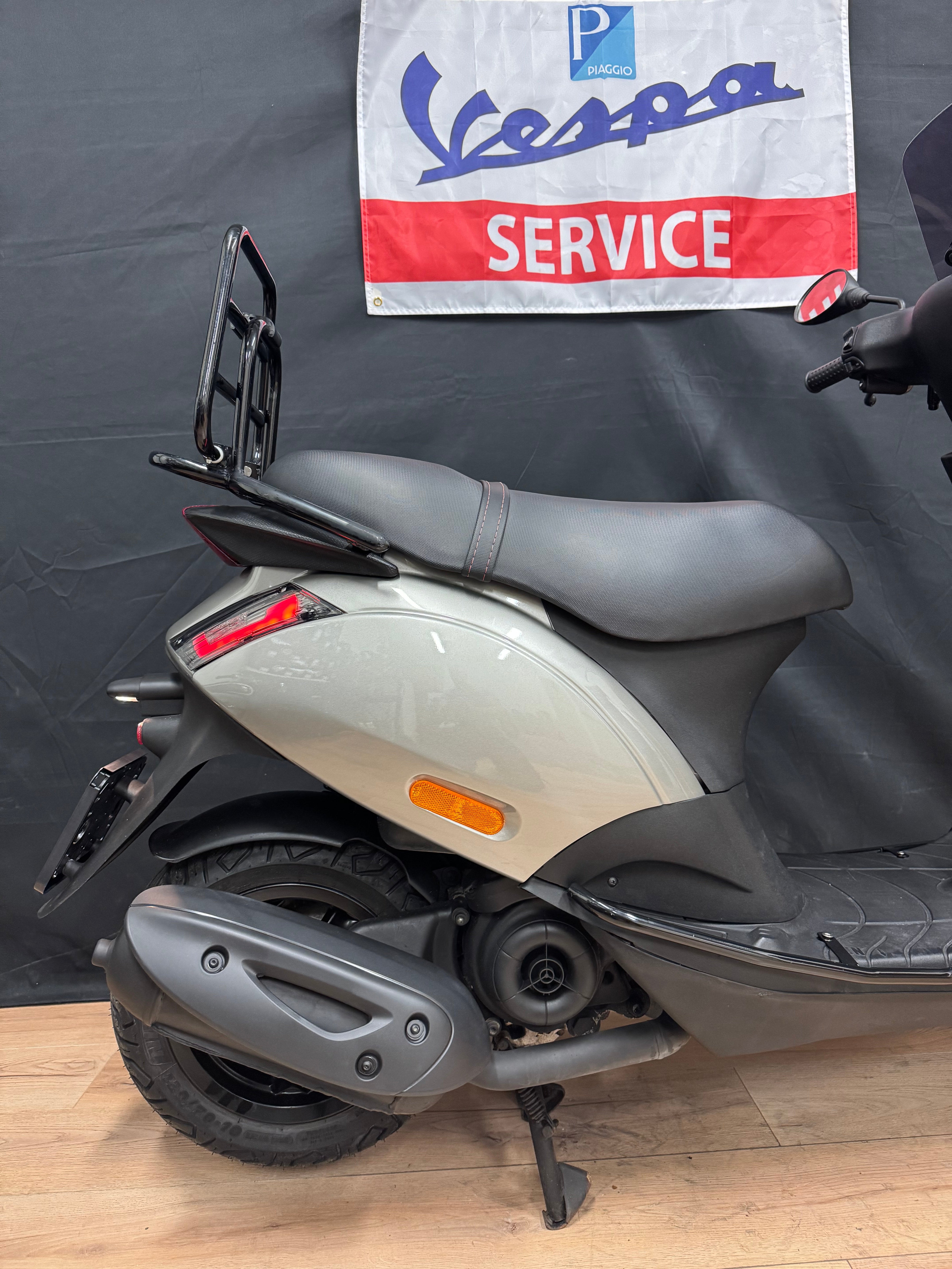 Piaggio Zip 50s | 2022| Garantie | Snor / Brom | Full option