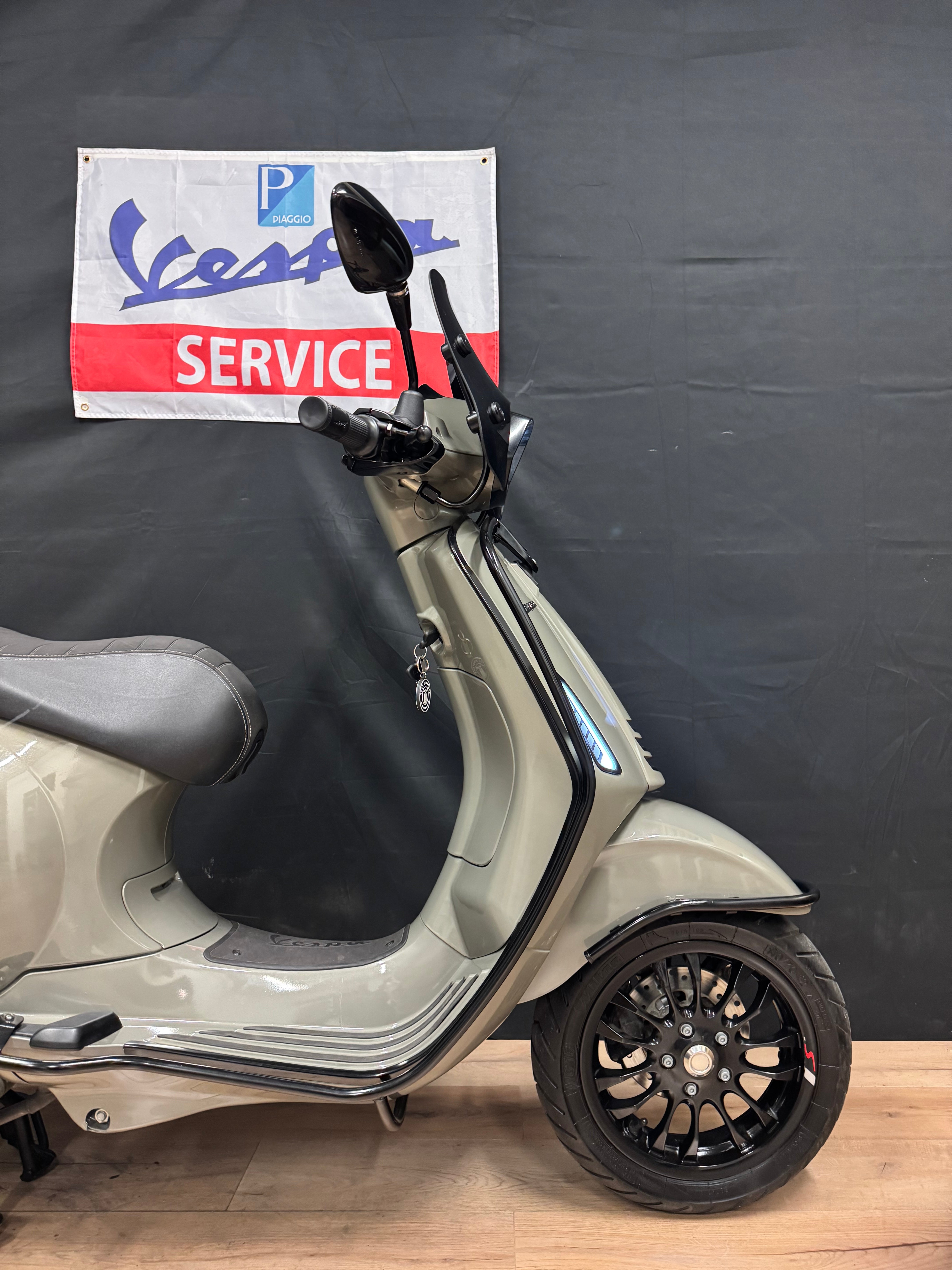Vespa Sprint 50s | Custom | Full option | Garantie | 2000km