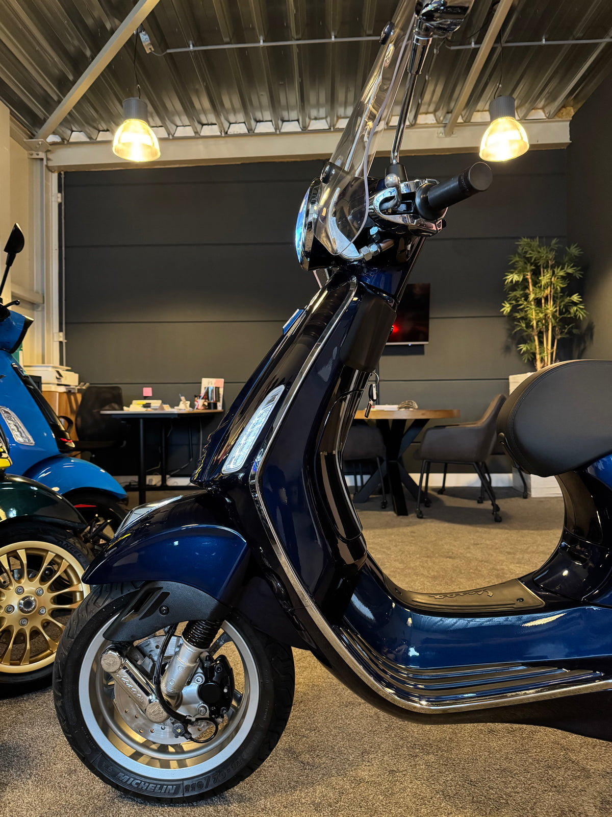 Vespa Primavera 50s | Brom | Face-lift | 1e eigenaar | Garan