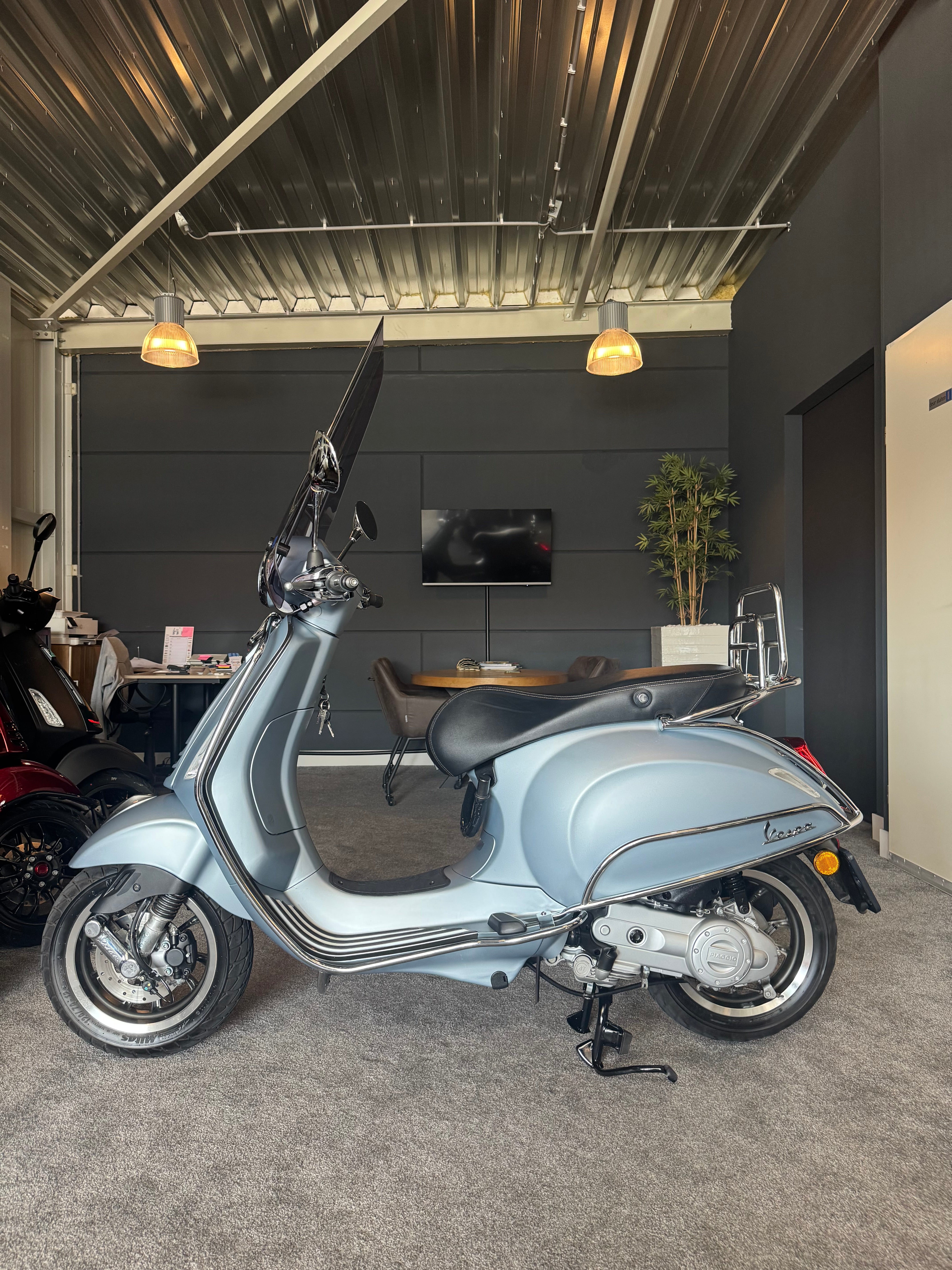 Vespa Primavera 50S | Brom | Garantie | Uniek