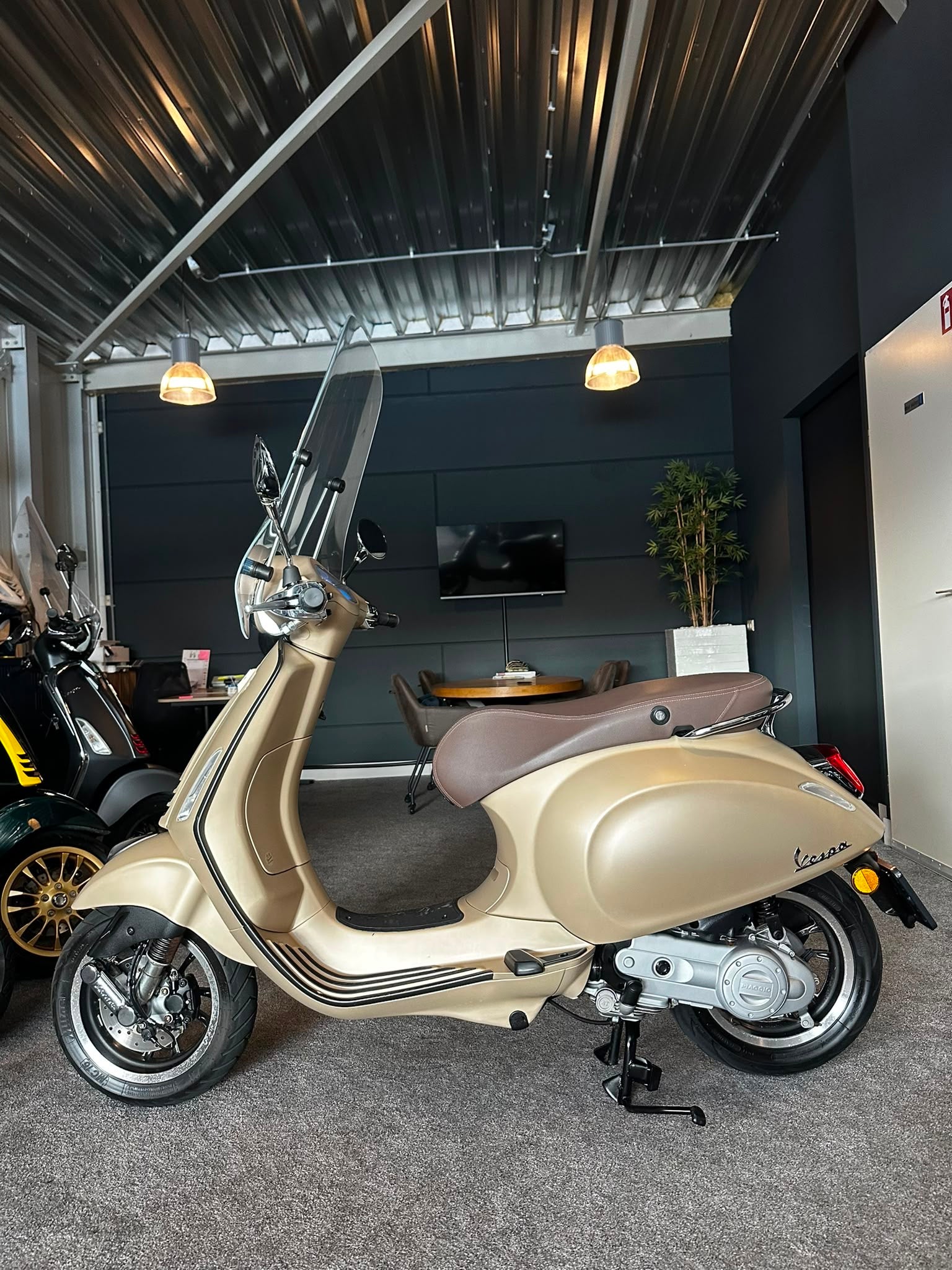 Vespa Primavera 50S | Limited edition | Garantie | 8000km