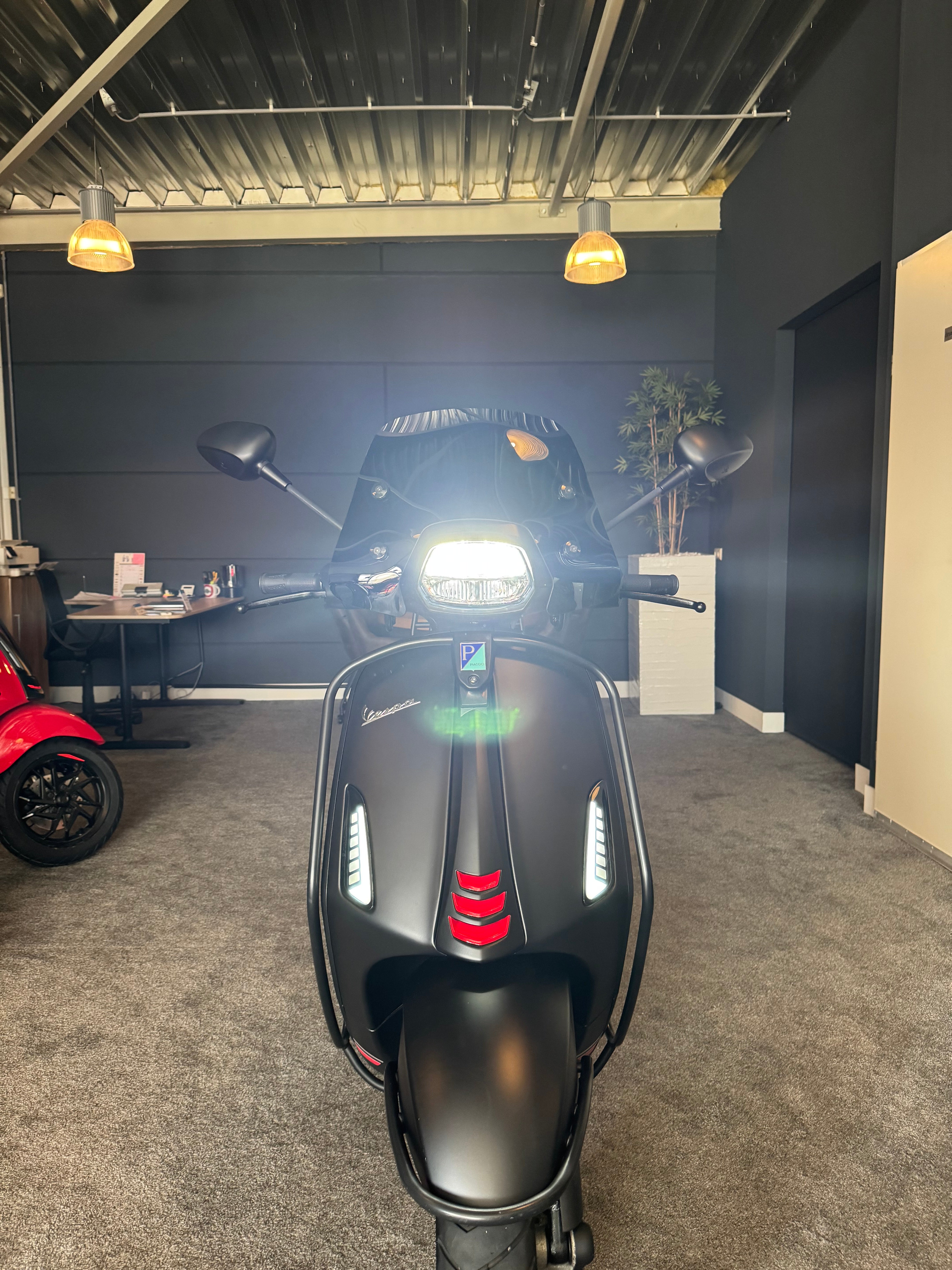 Vespa Sprint 50s | 2023 | Full option | 1e eig| Brom | Garantie