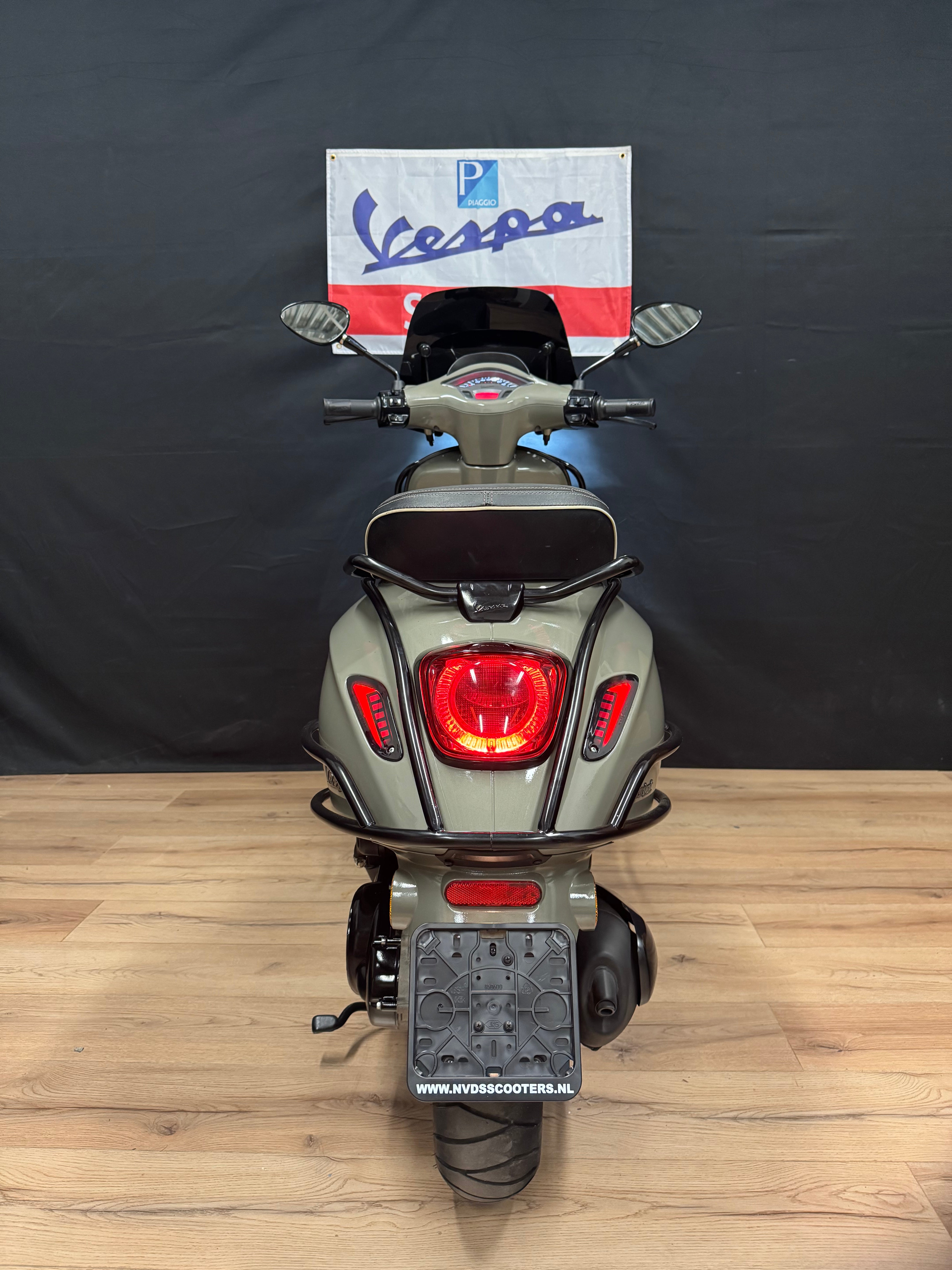 Vespa Sprint 50s | Custom | Full option | Garantie | 2000km