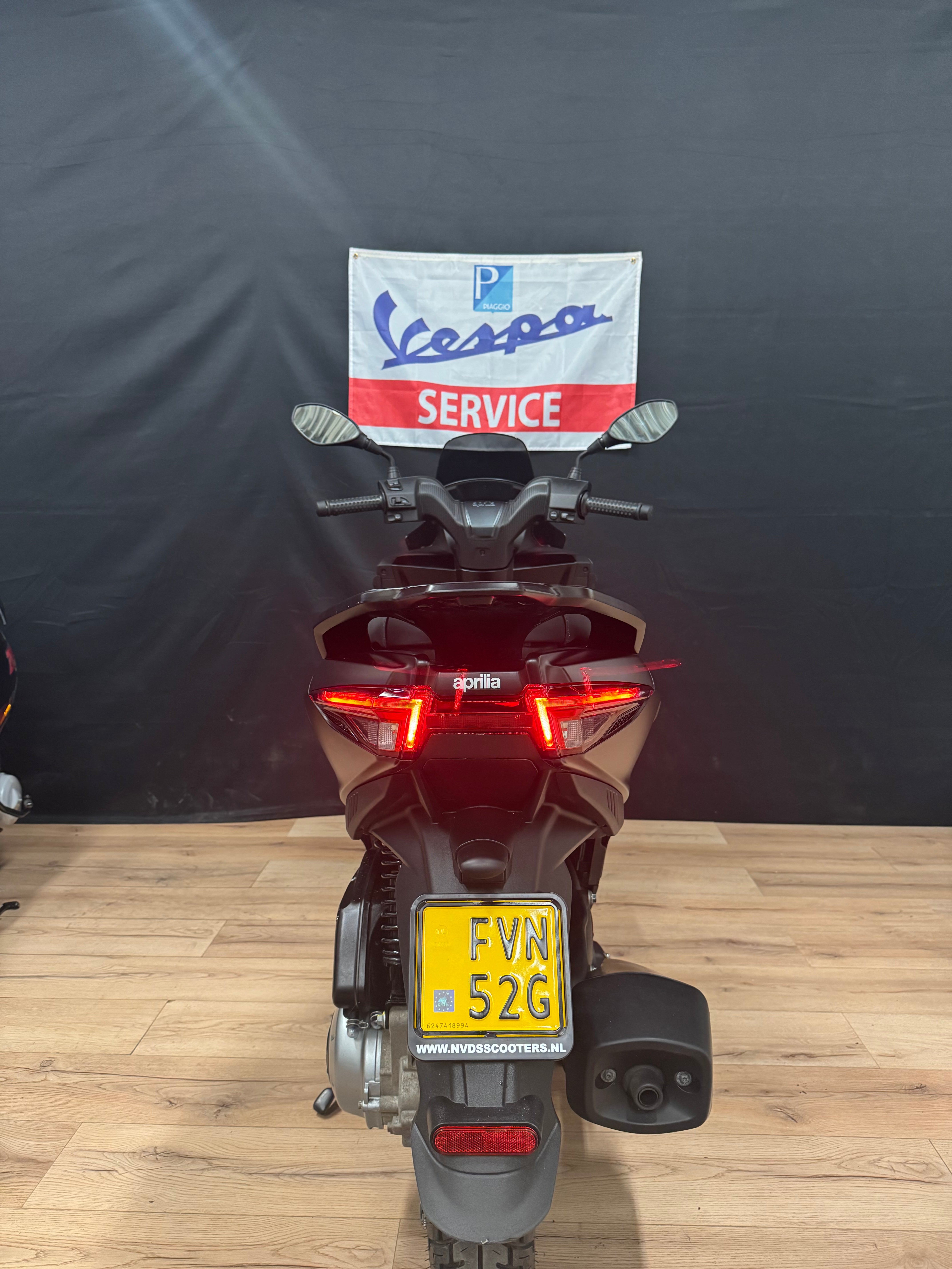 Aprillia SXR | 2,5 jaar garantie | Nieuwstaat | Brom | 2025