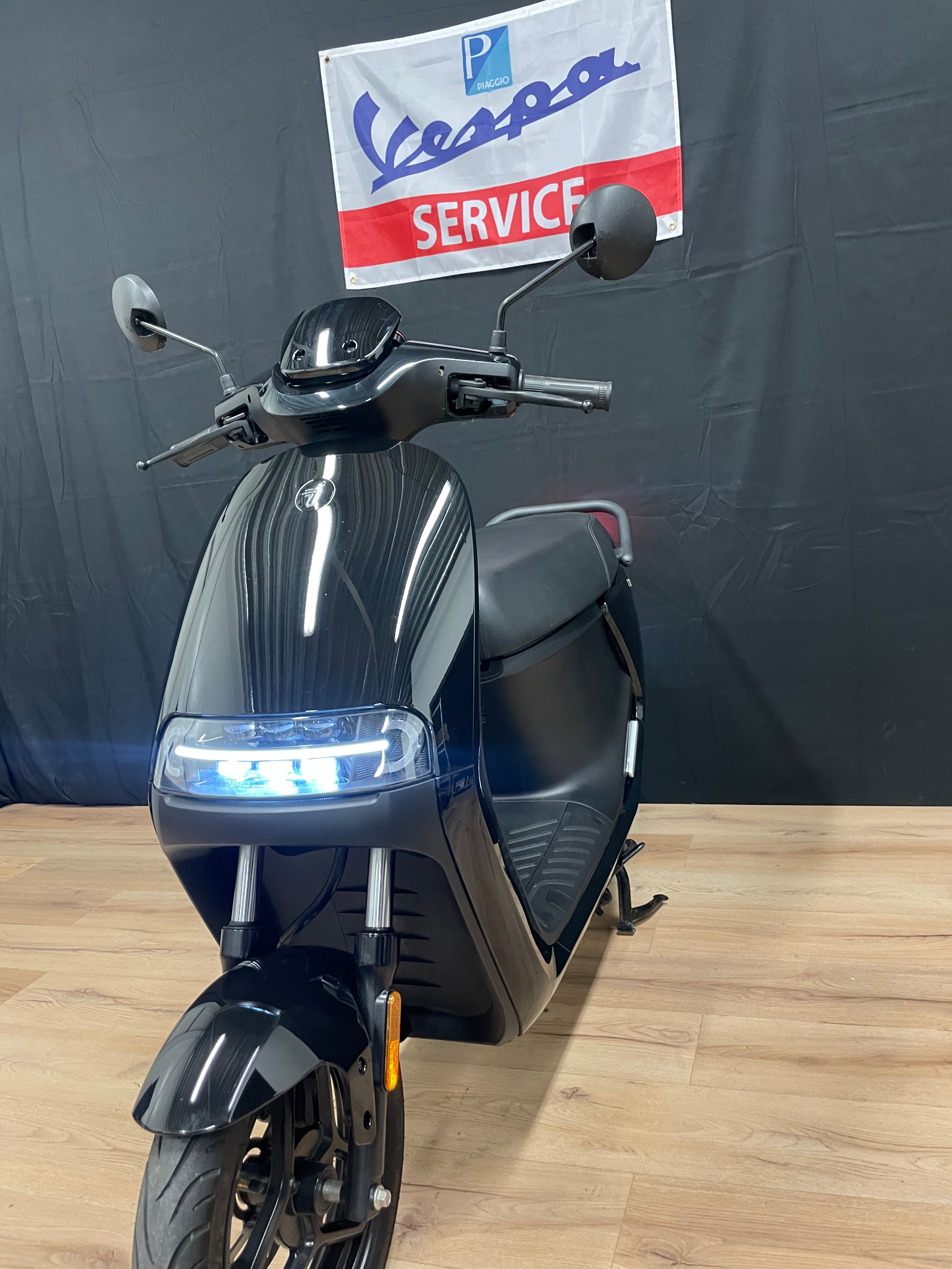 Segway E110S - Garantie - 2023 - 2700km - elektrisch - Brom