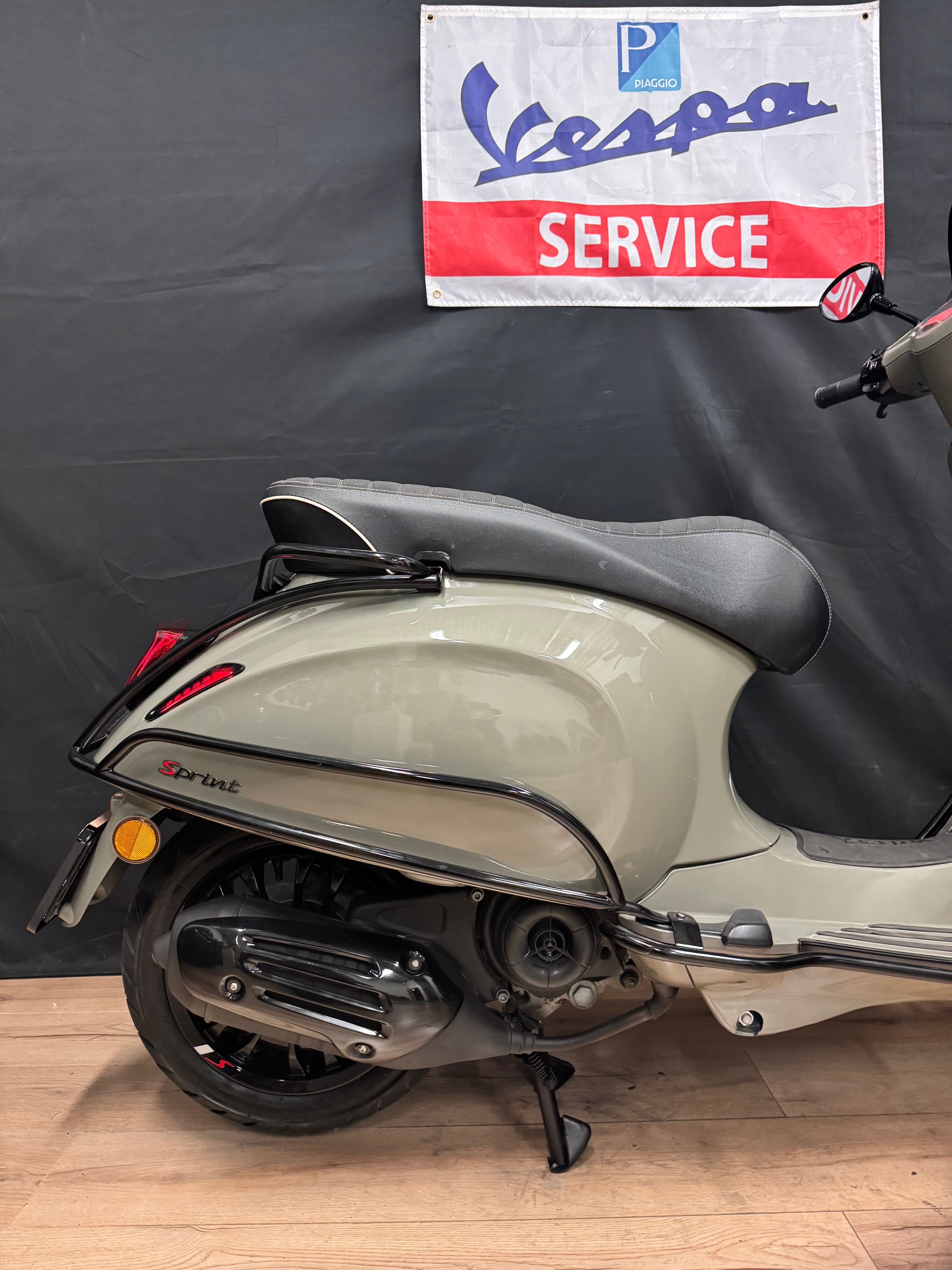 Vespa Sprint 50s | Custom | Full option | Garantie | 2000km