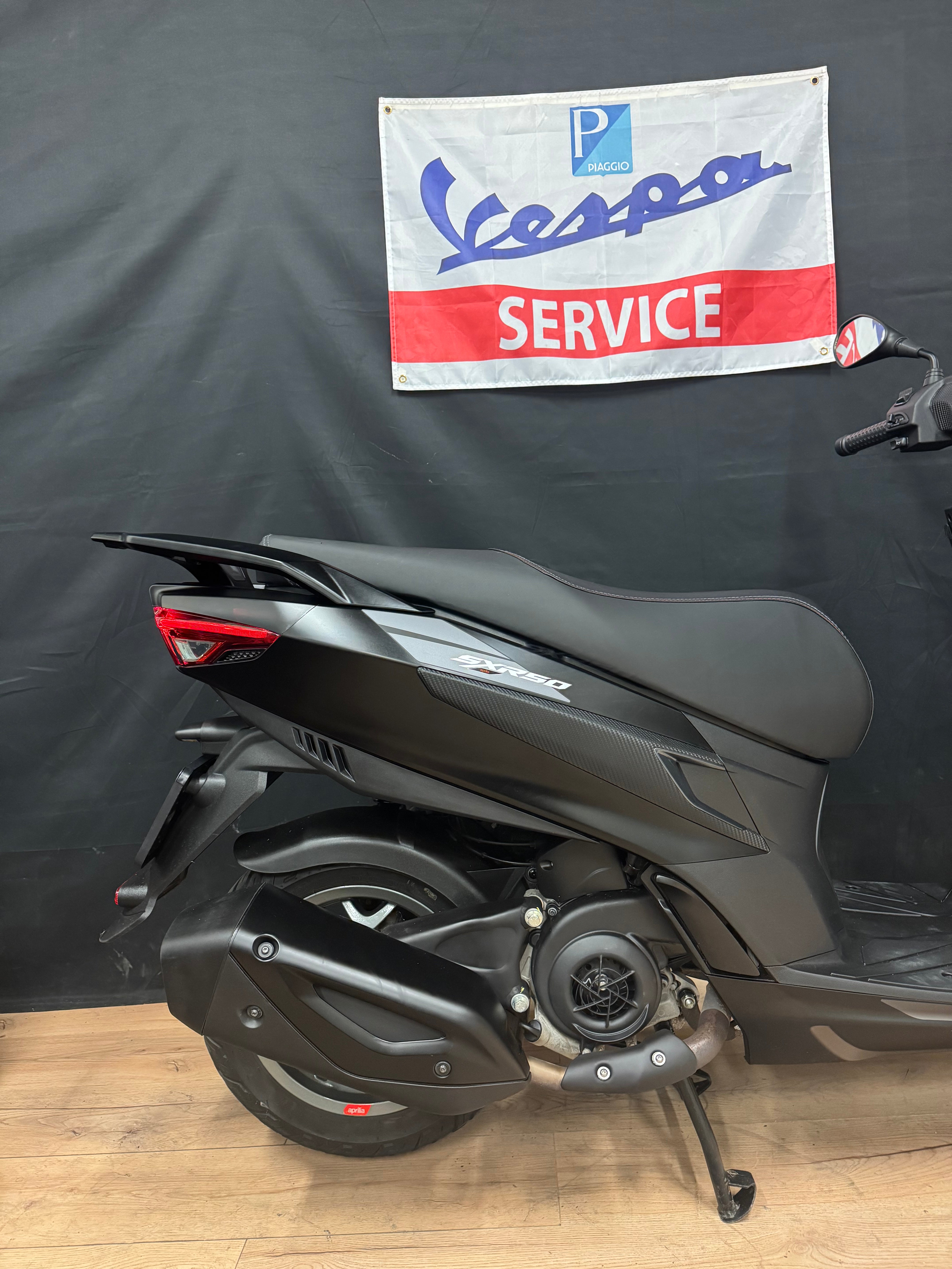 Aprillia SXR | 2,5 jaar garantie | Nieuwstaat | Brom | 2025