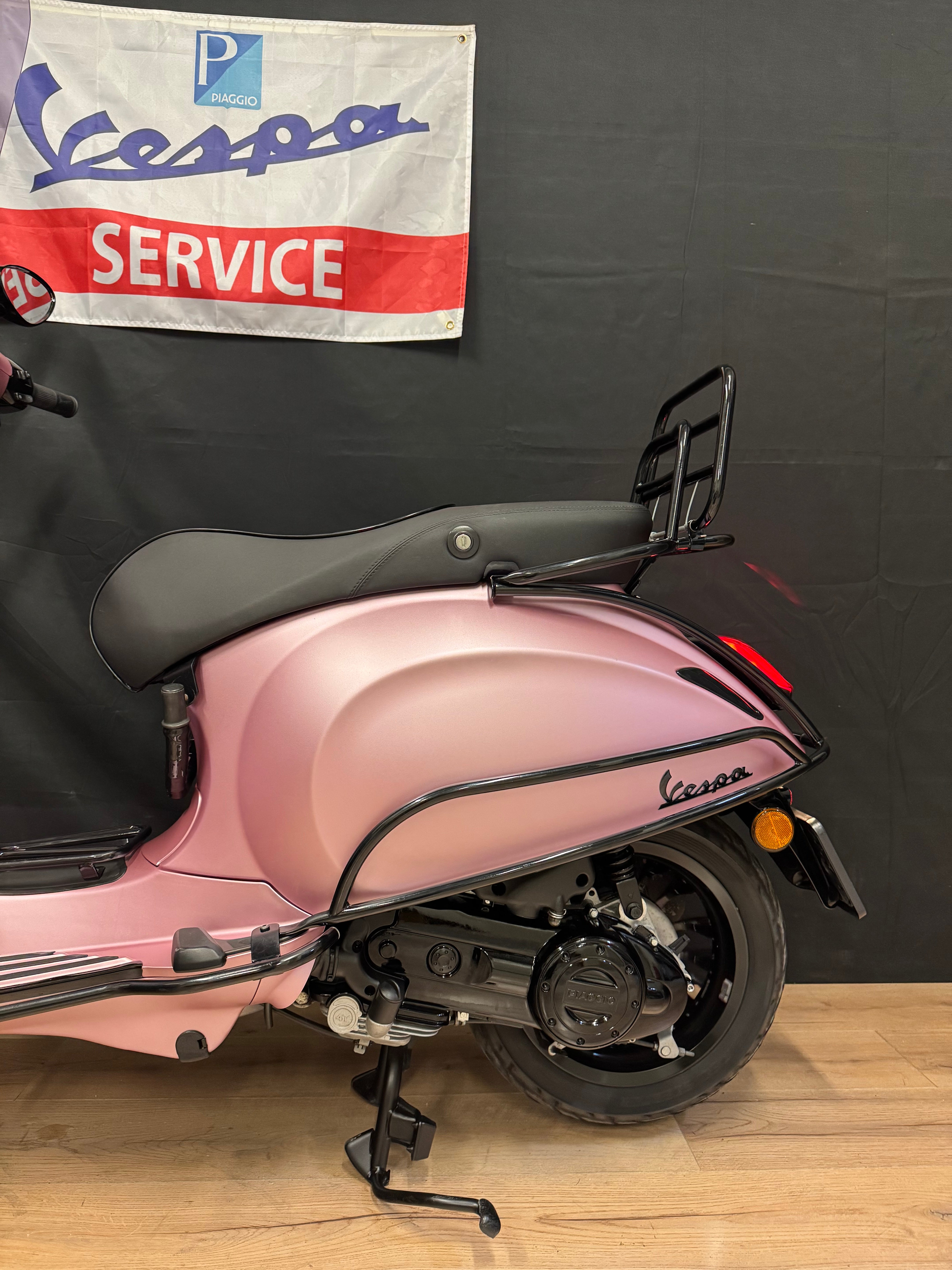 Vespa sprint 50s | Custom | Full option | Garantie | Brom