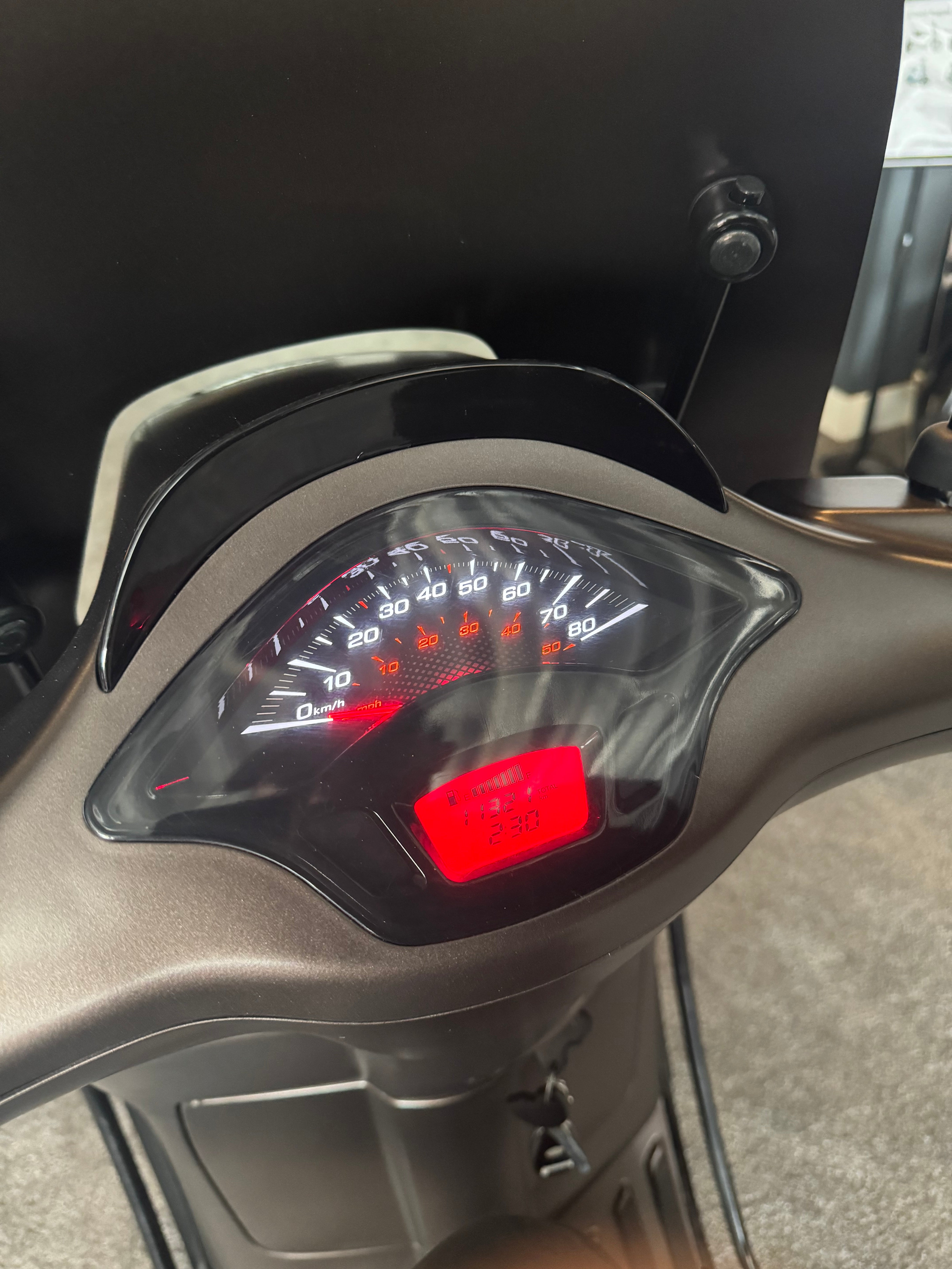 Vespa sprint 50s | Custom | Full option | 2023 | AMG DARK SATIN BROWN