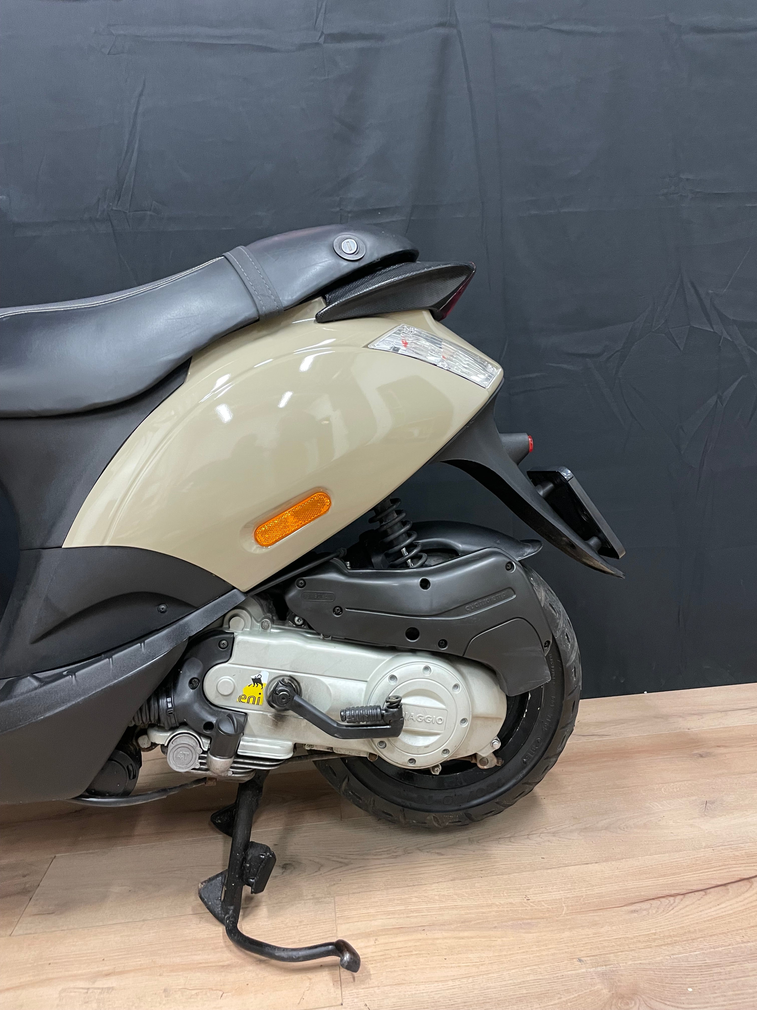 Piaggio zip 50 - 9000km - Brom / snor - Garantie