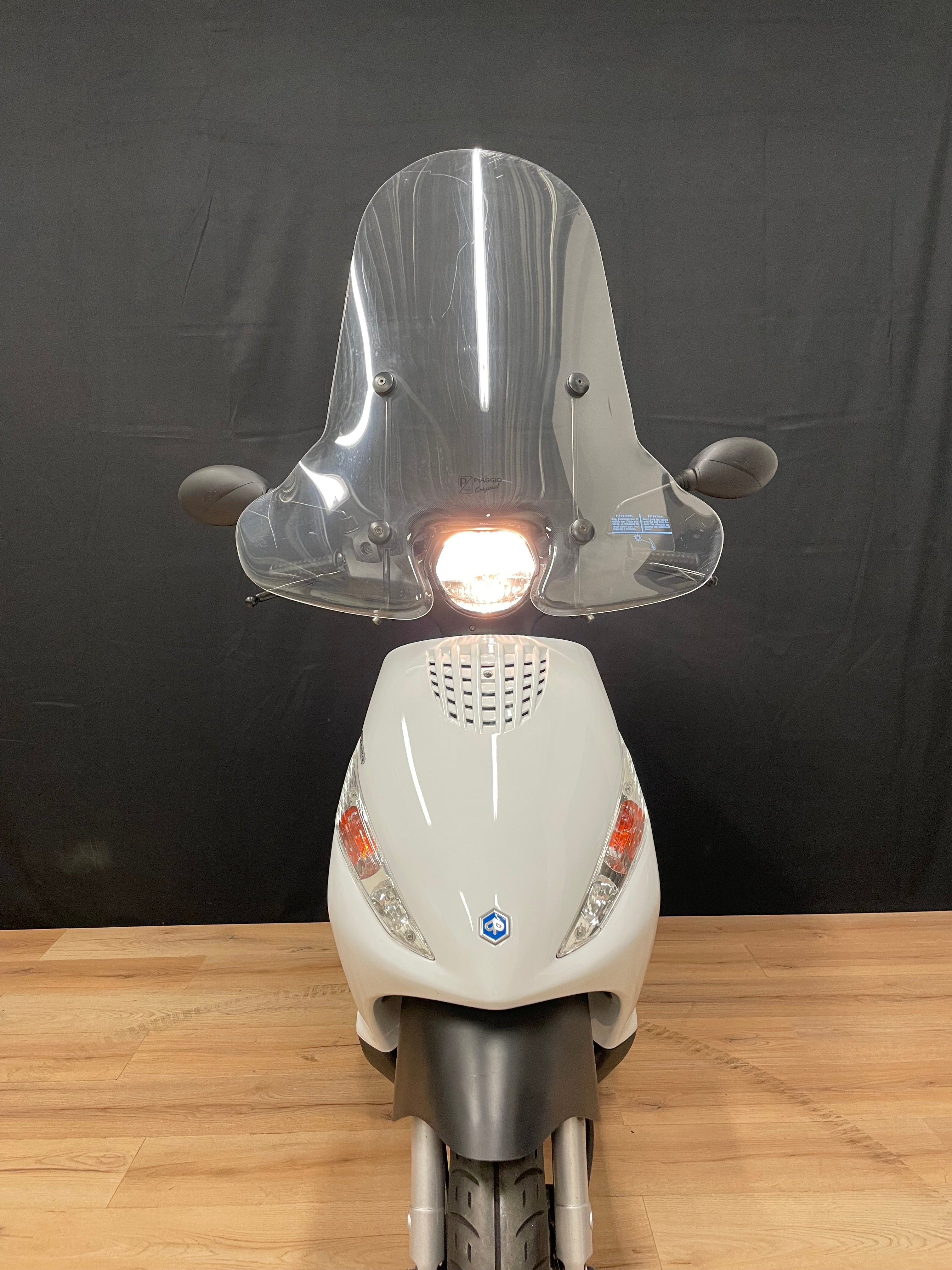 Piaggio Zip IGET - Garantie - Brom - 1e eigenaar - ZGAN