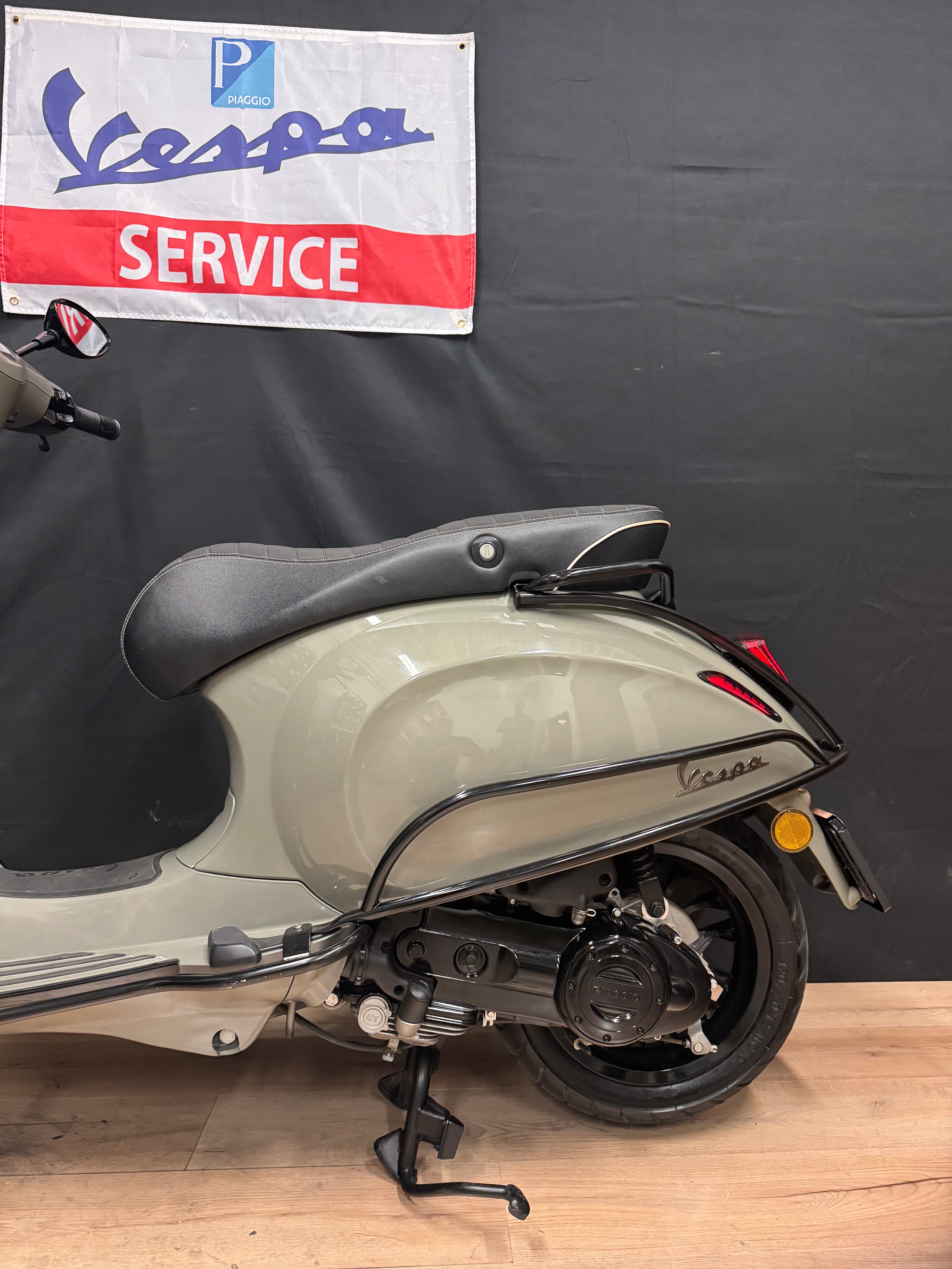 Vespa Sprint 50s | Custom | Full option | Garantie | 2000km