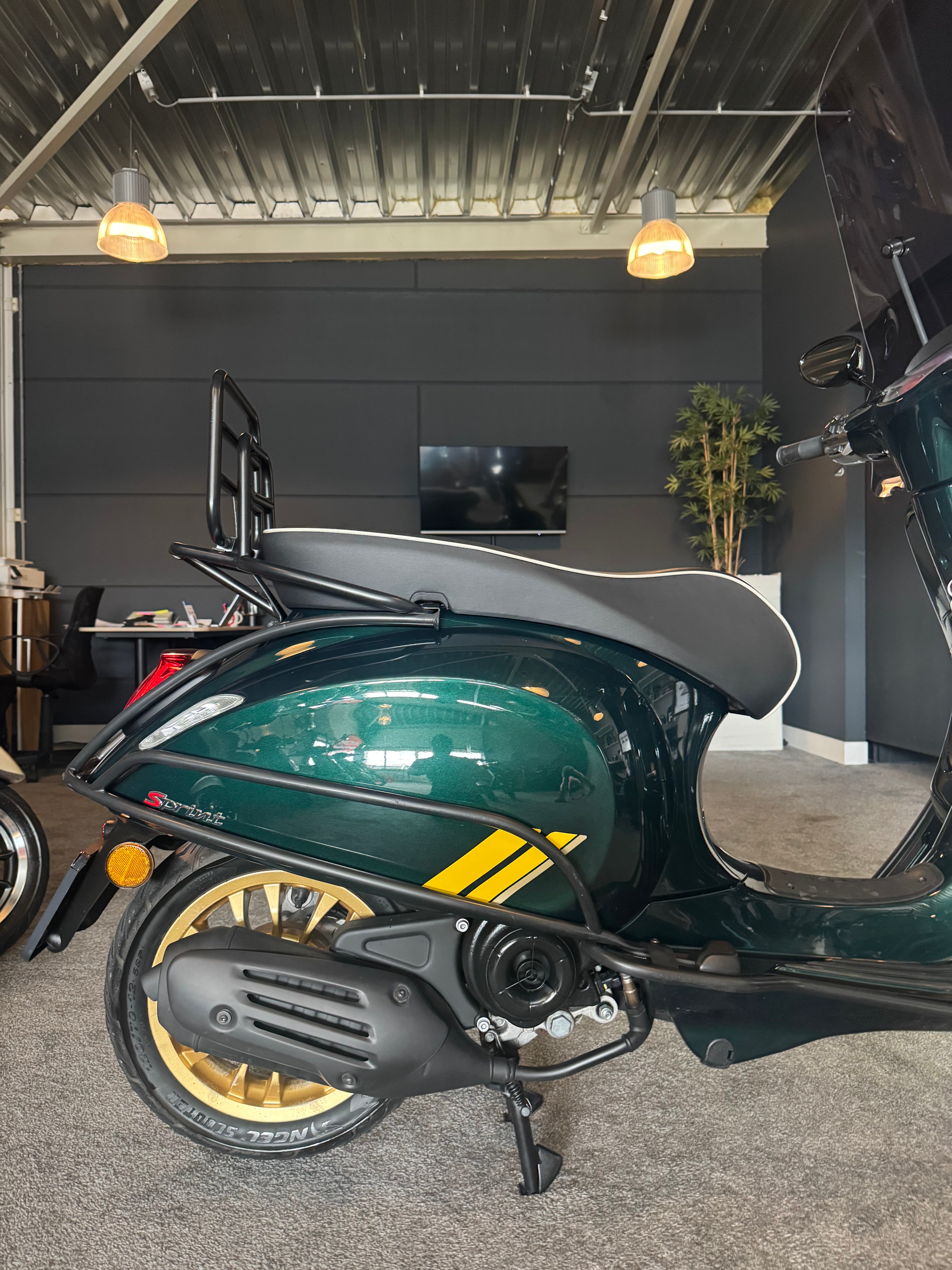 Vespa Sprint 50S | Racing 60th | Brom | Uniek | Garantie