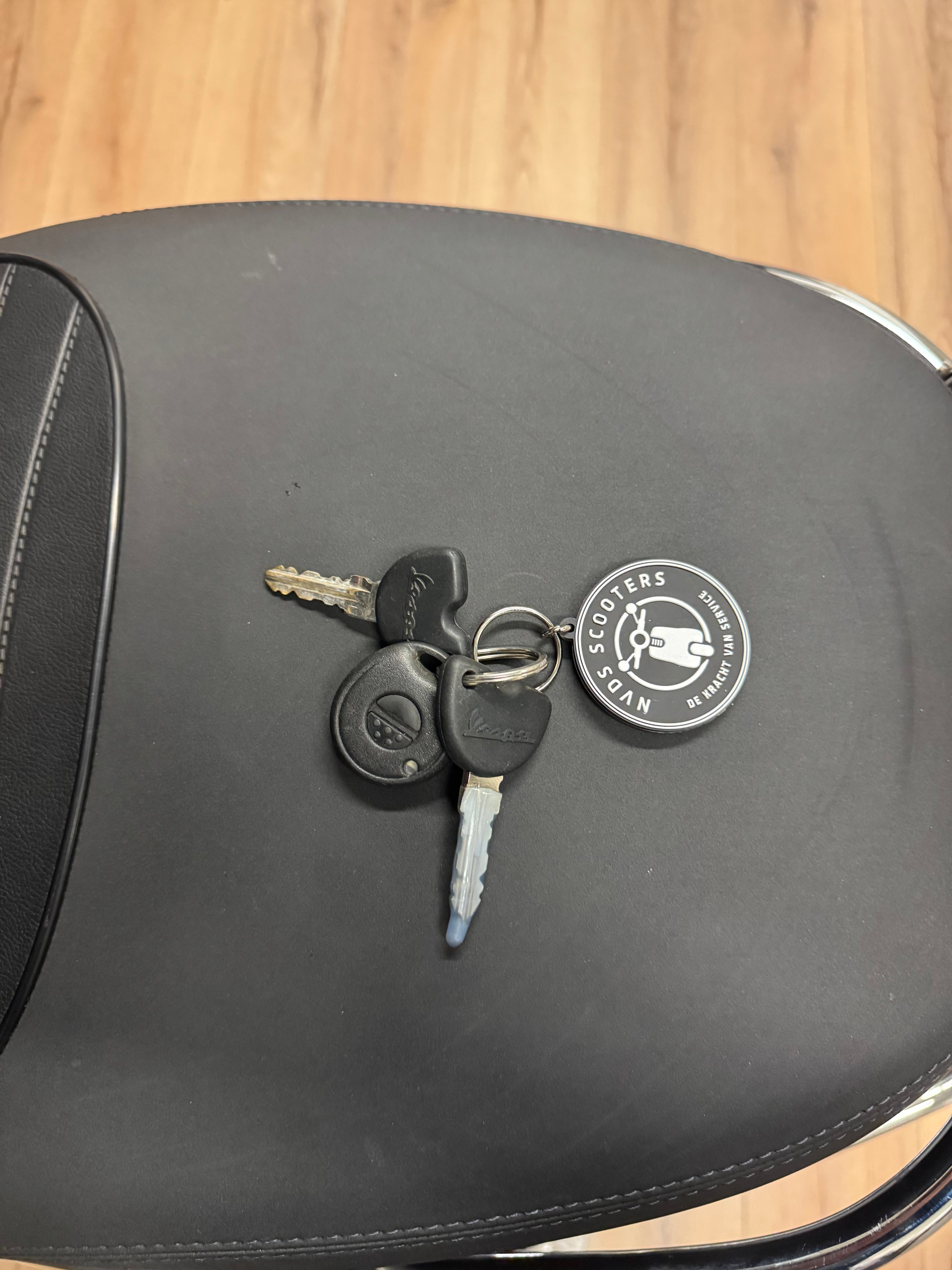 Vespa sprint 50s | Garantie | Full option | Snor / Brom