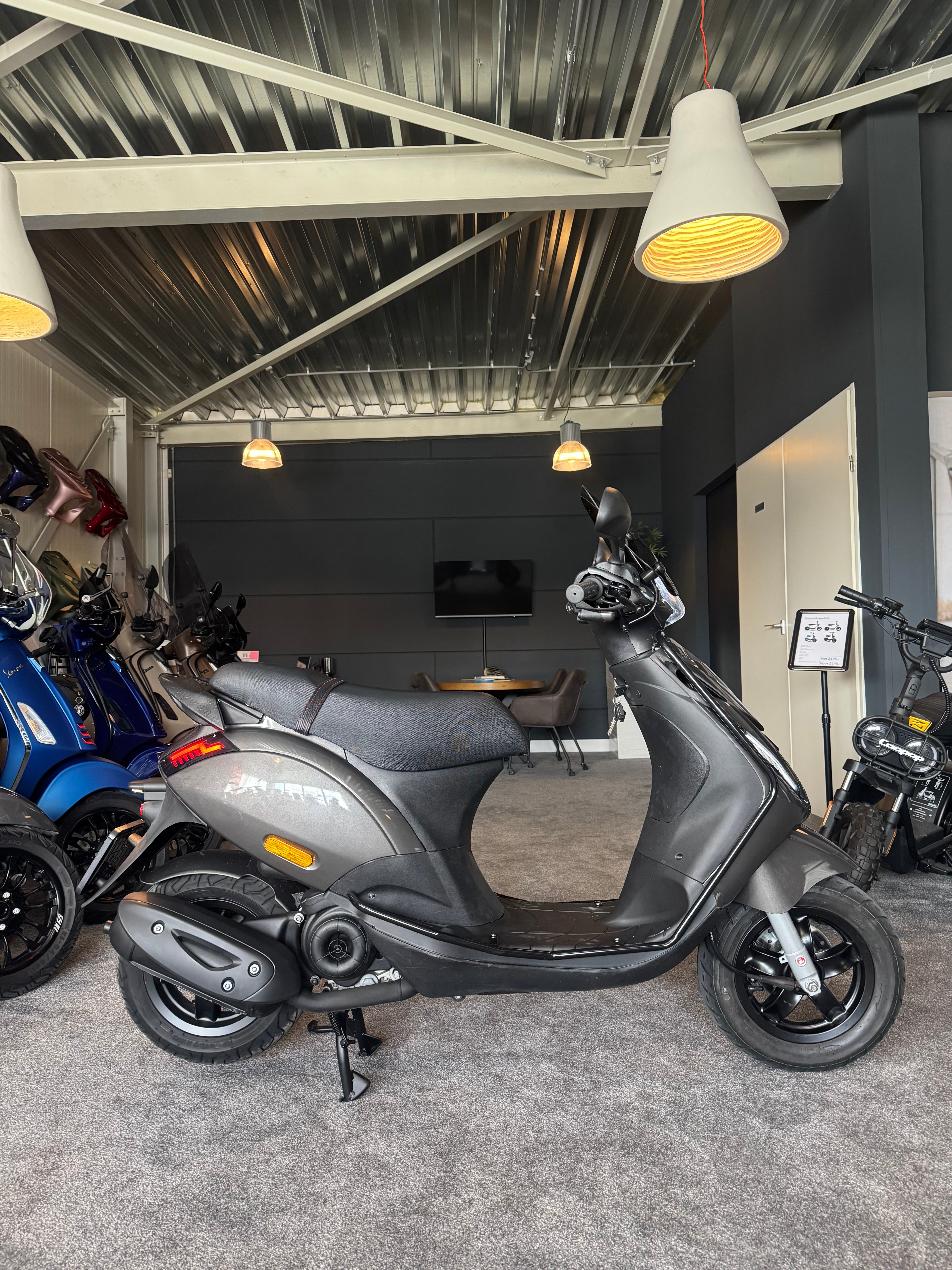 Piaggio Zip | Custom | Full option | Garantie | 2023