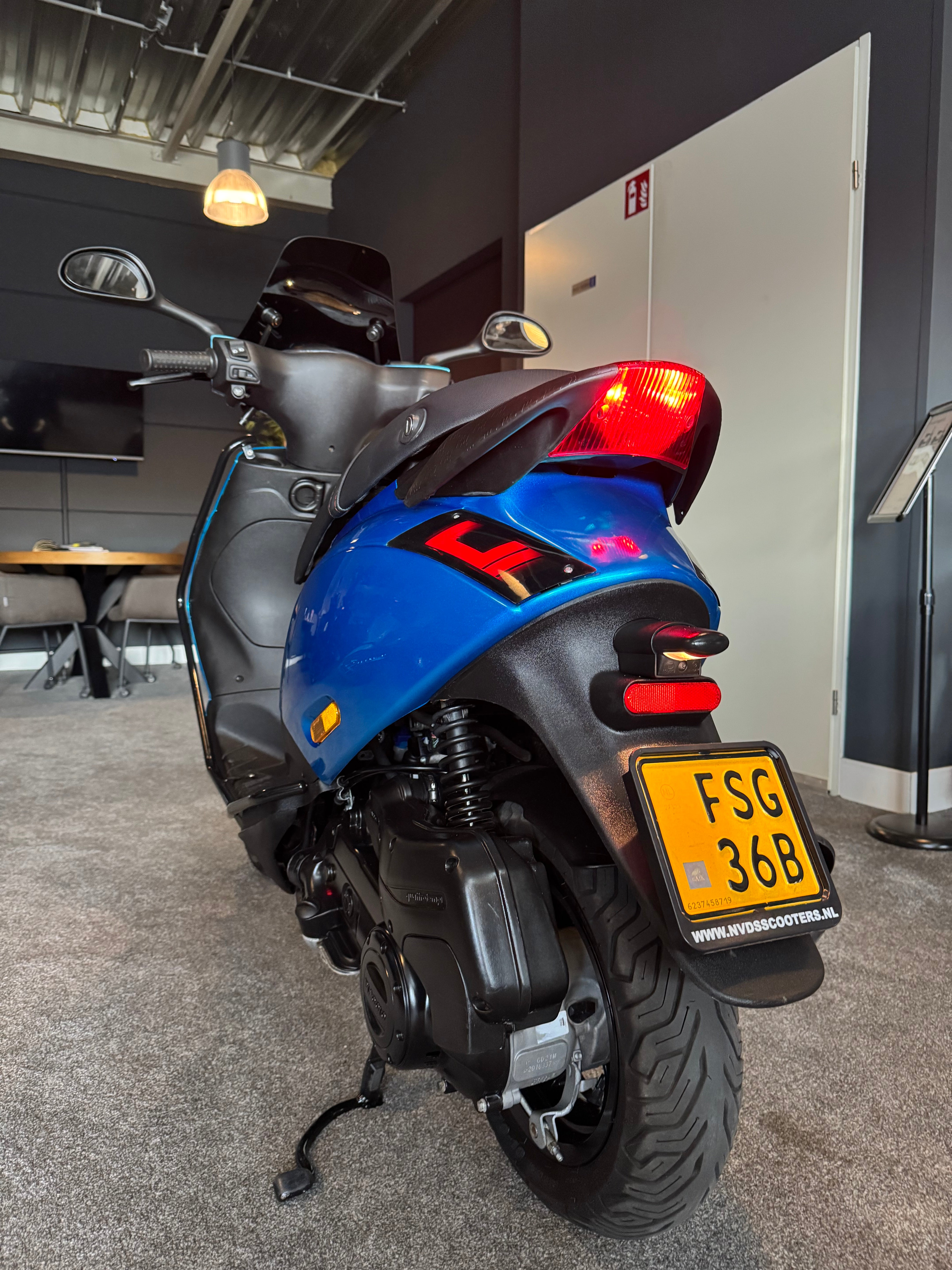 Piaggio Zip 50S | Full option | 2024 | Brom | Garantie