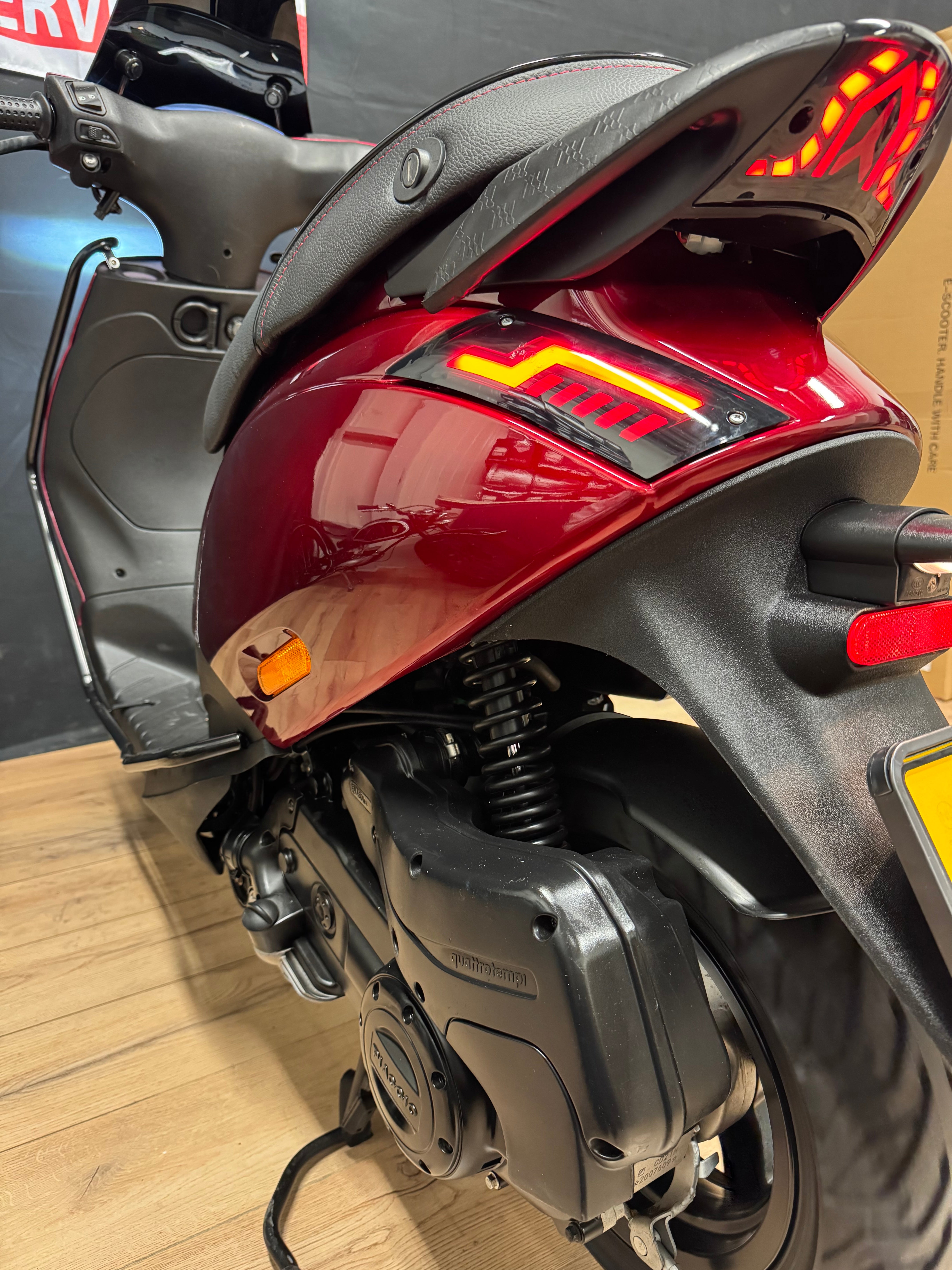 Piaggio Zip 50s | Full option | Custom | Brom | Garantie
