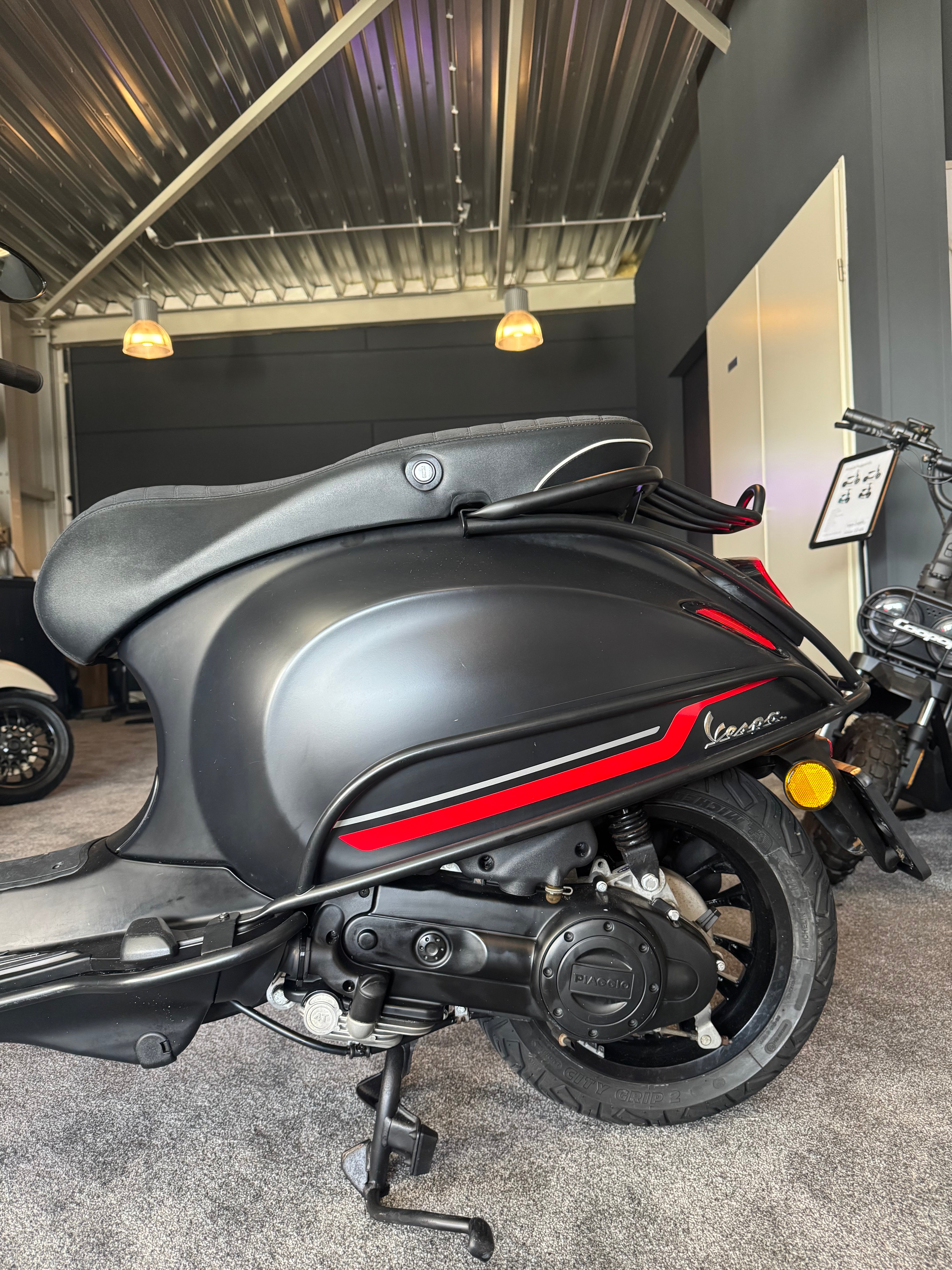 Vespa sprint 50S | Full option | Brom | Garantie
