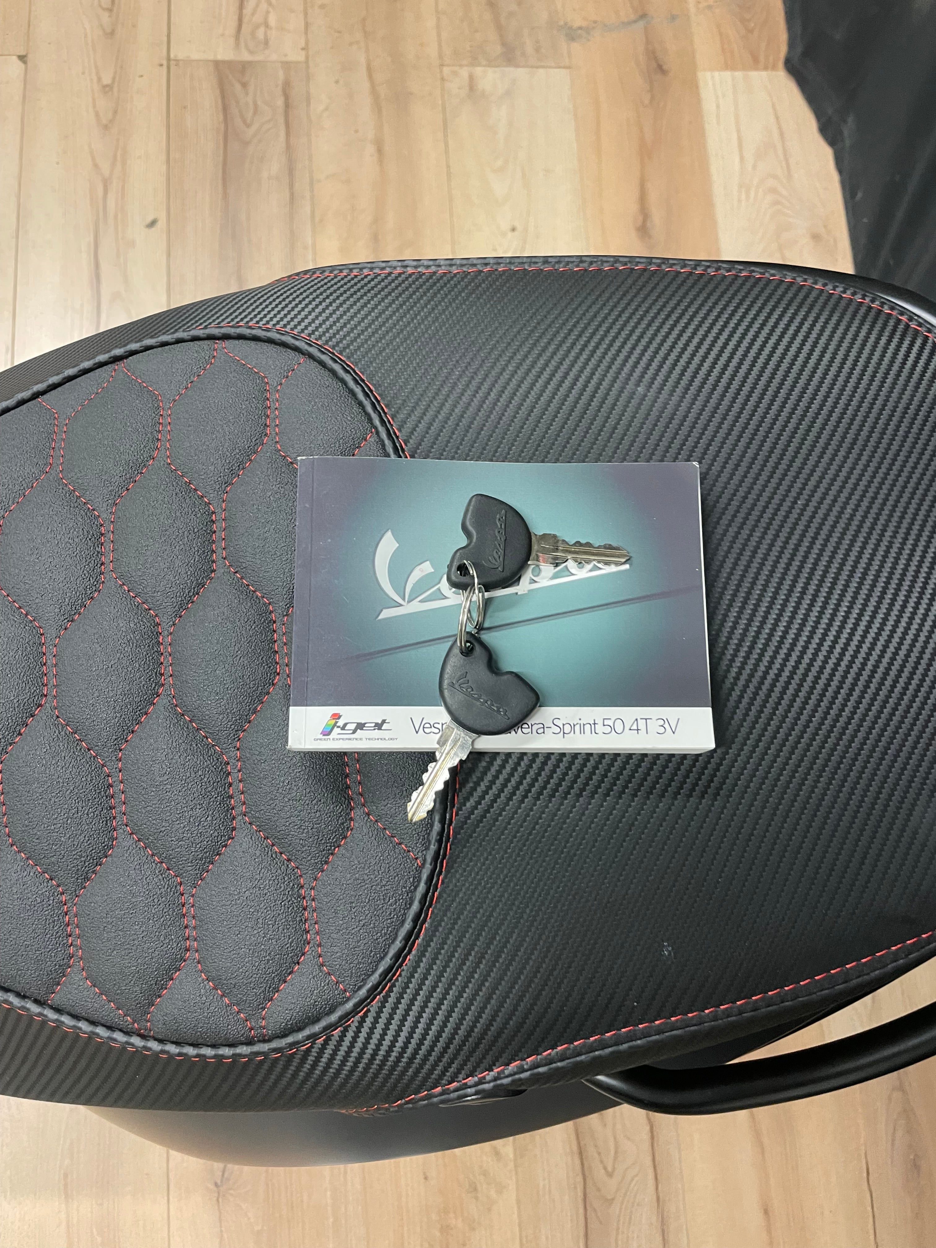 Vespa sprint 50S | Nieuwstaat | Garantie | Iget | option