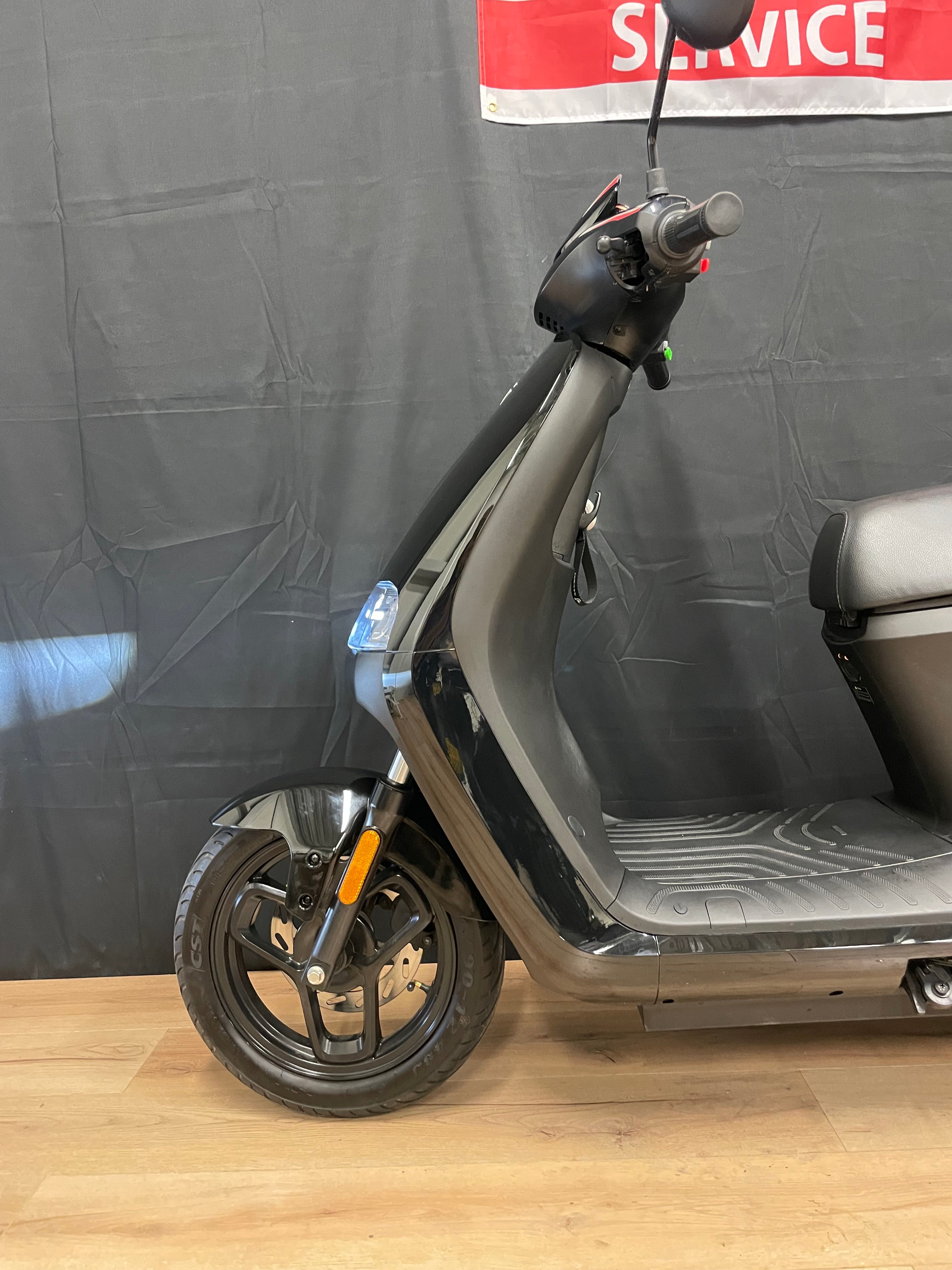 Segway E110S - Garantie - 2023 - 2700km - elektrisch - Brom