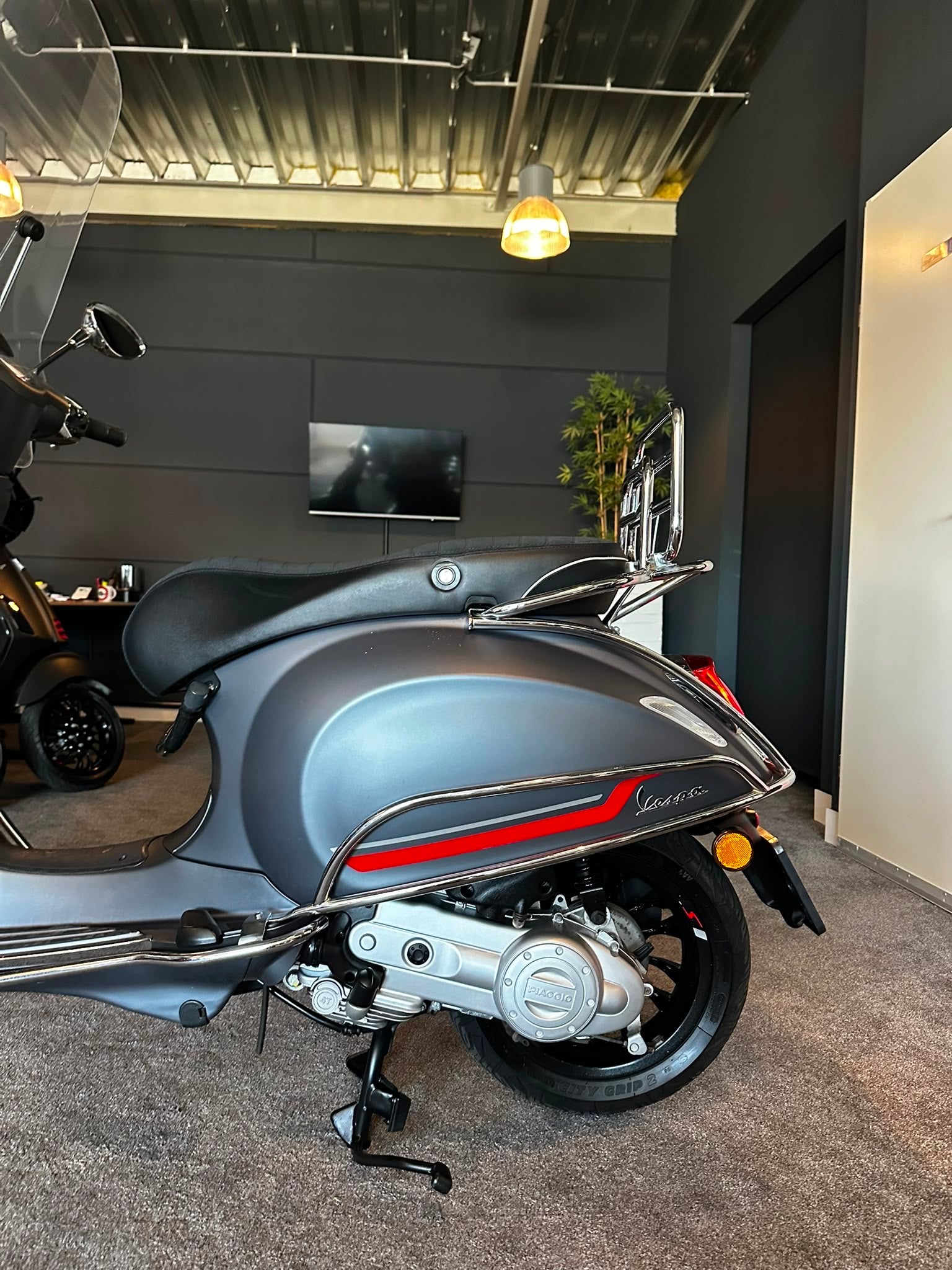 Vespa sprint 50S | 2024 | 1e eigenaar | Brom | Garantie