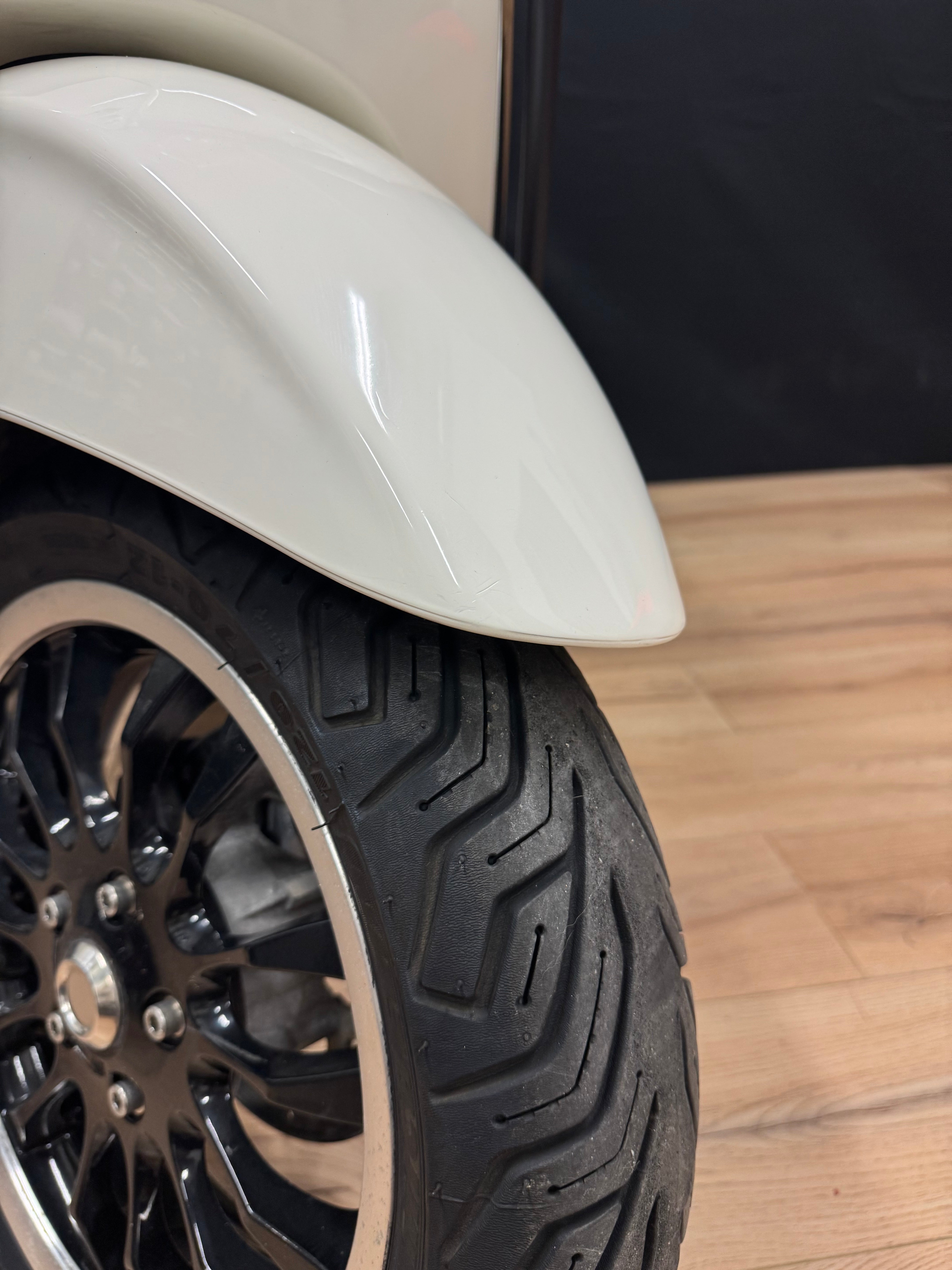 Vespa sprint E5 | 2022 | 8000km | Garantie | Opties