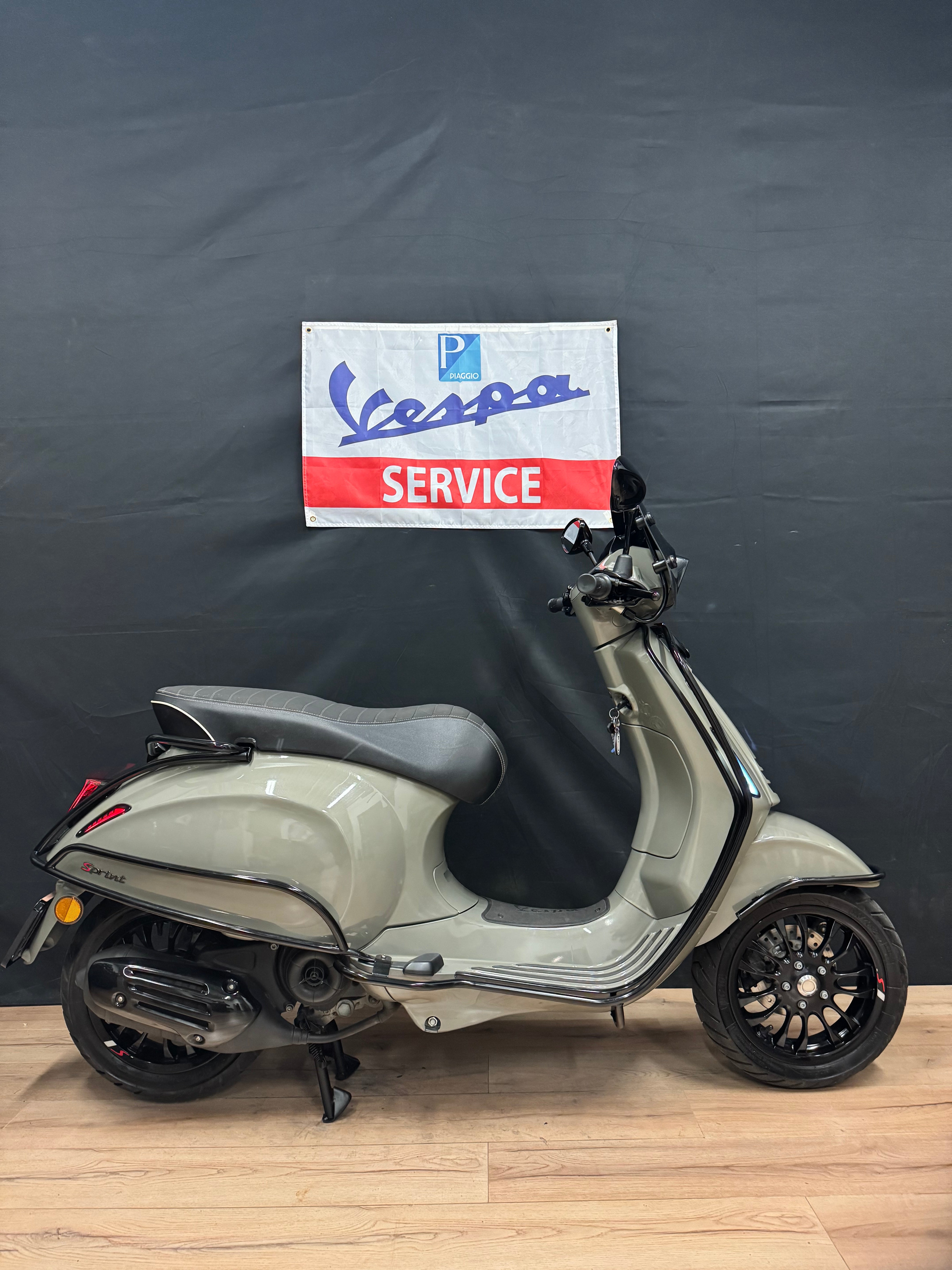 Vespa Sprint 50s | Custom | Full option | Garantie | 2000km