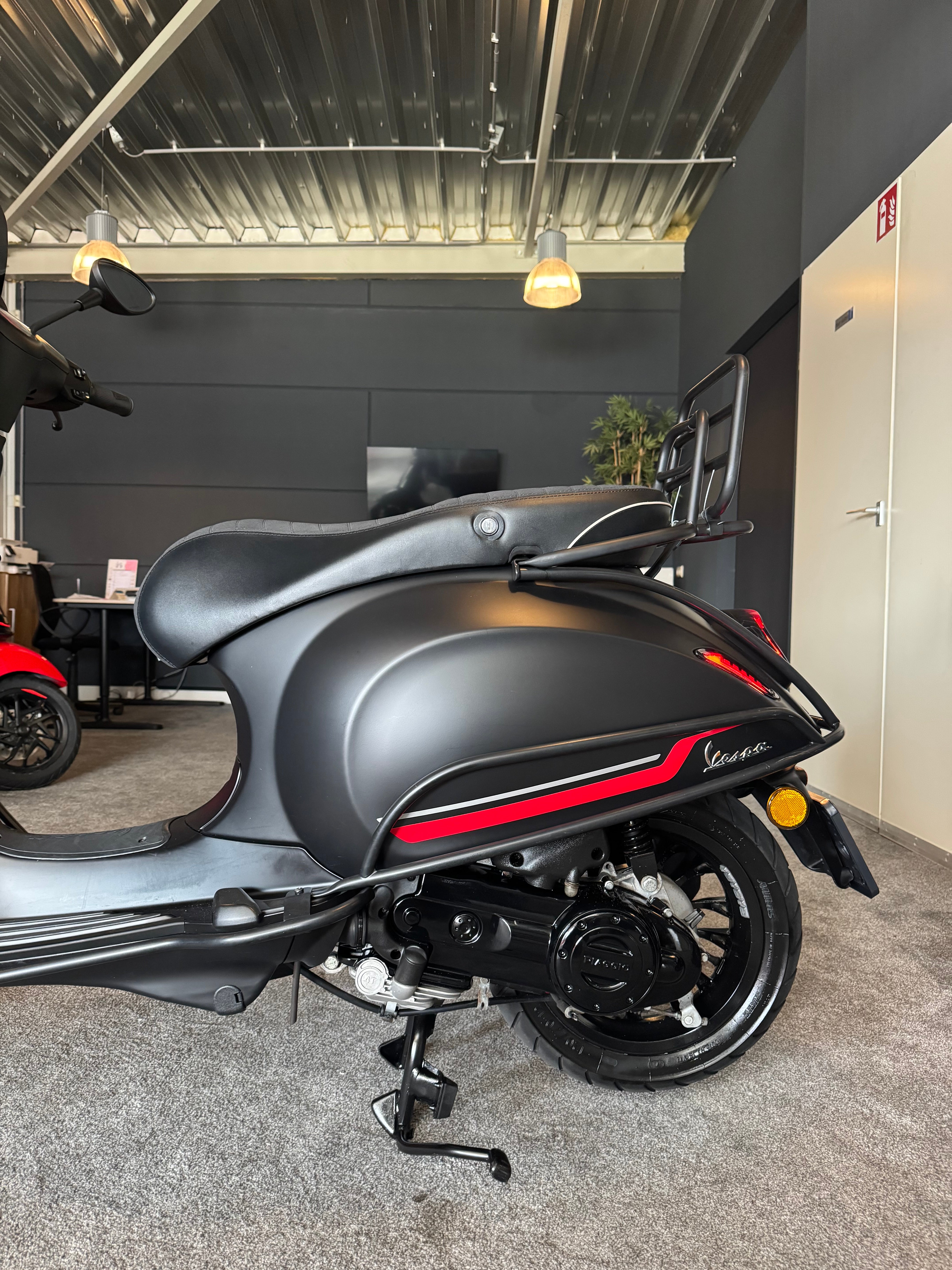 Vespa Sprint 50s | 2023 | Full option | 1e eig| Brom | Garantie