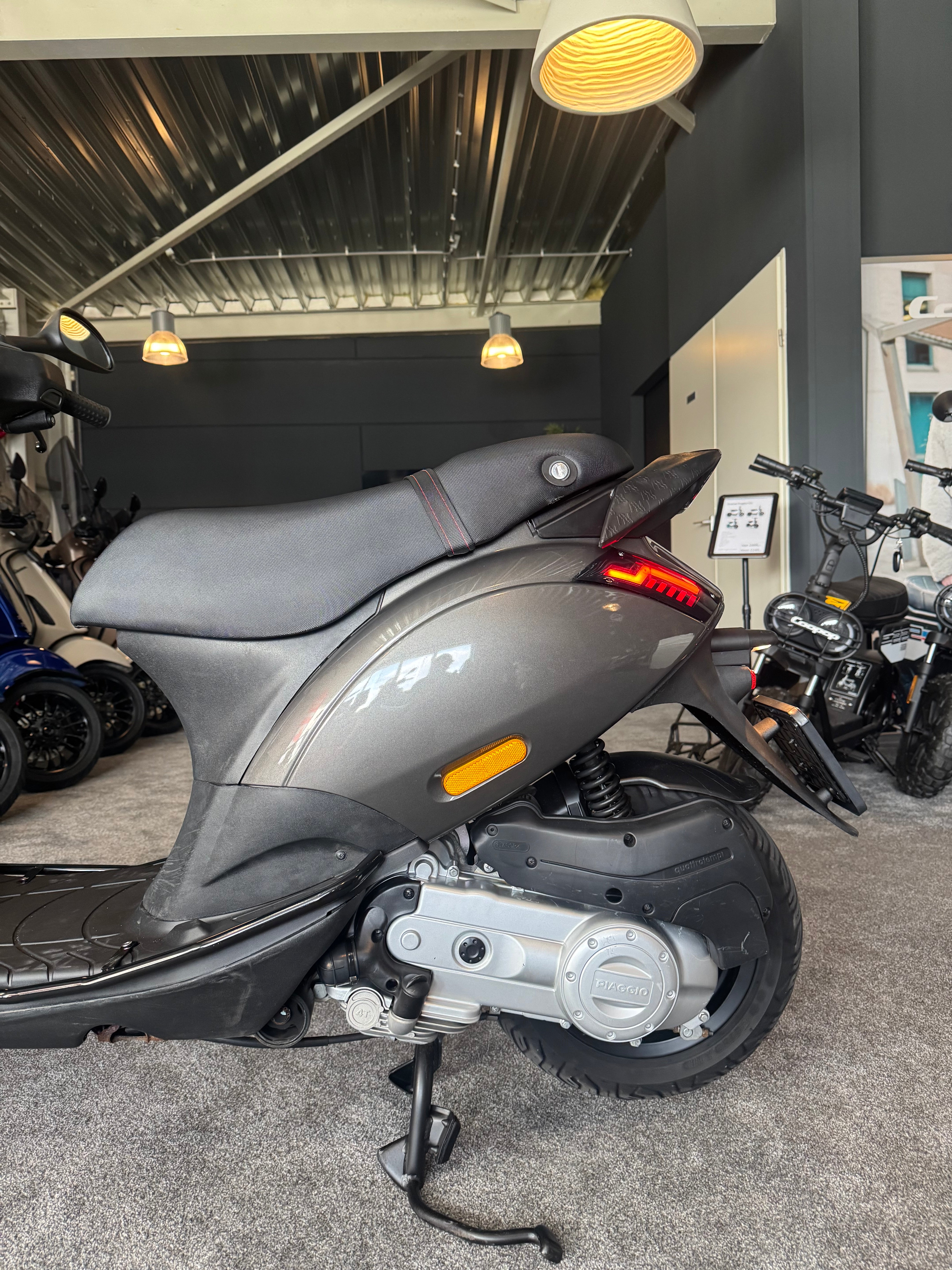 Piaggio Zip | Custom | Full option | Garantie | 2023