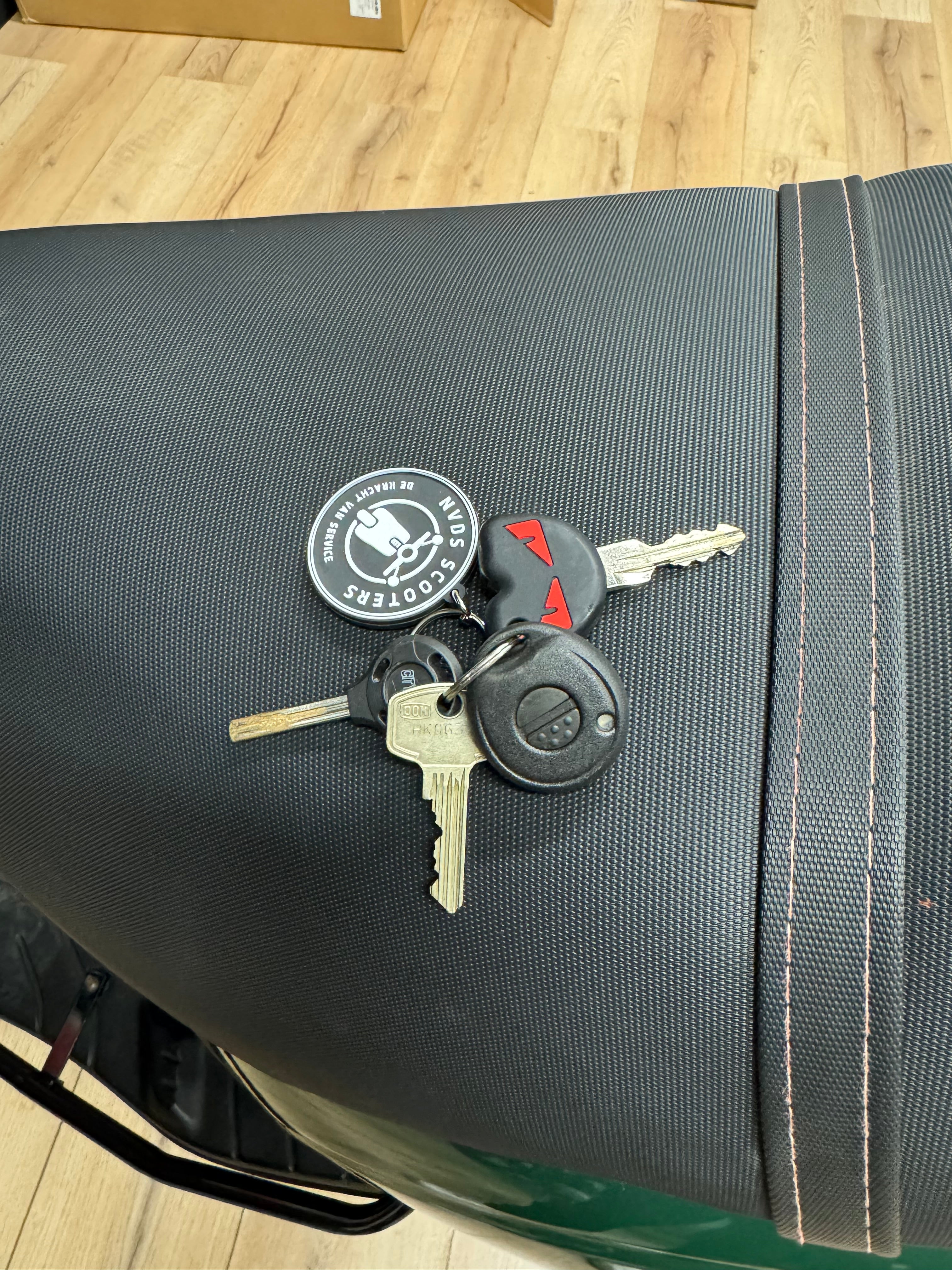 Piaggio Zip 50s | Full option | Custom | Brom | Garantie