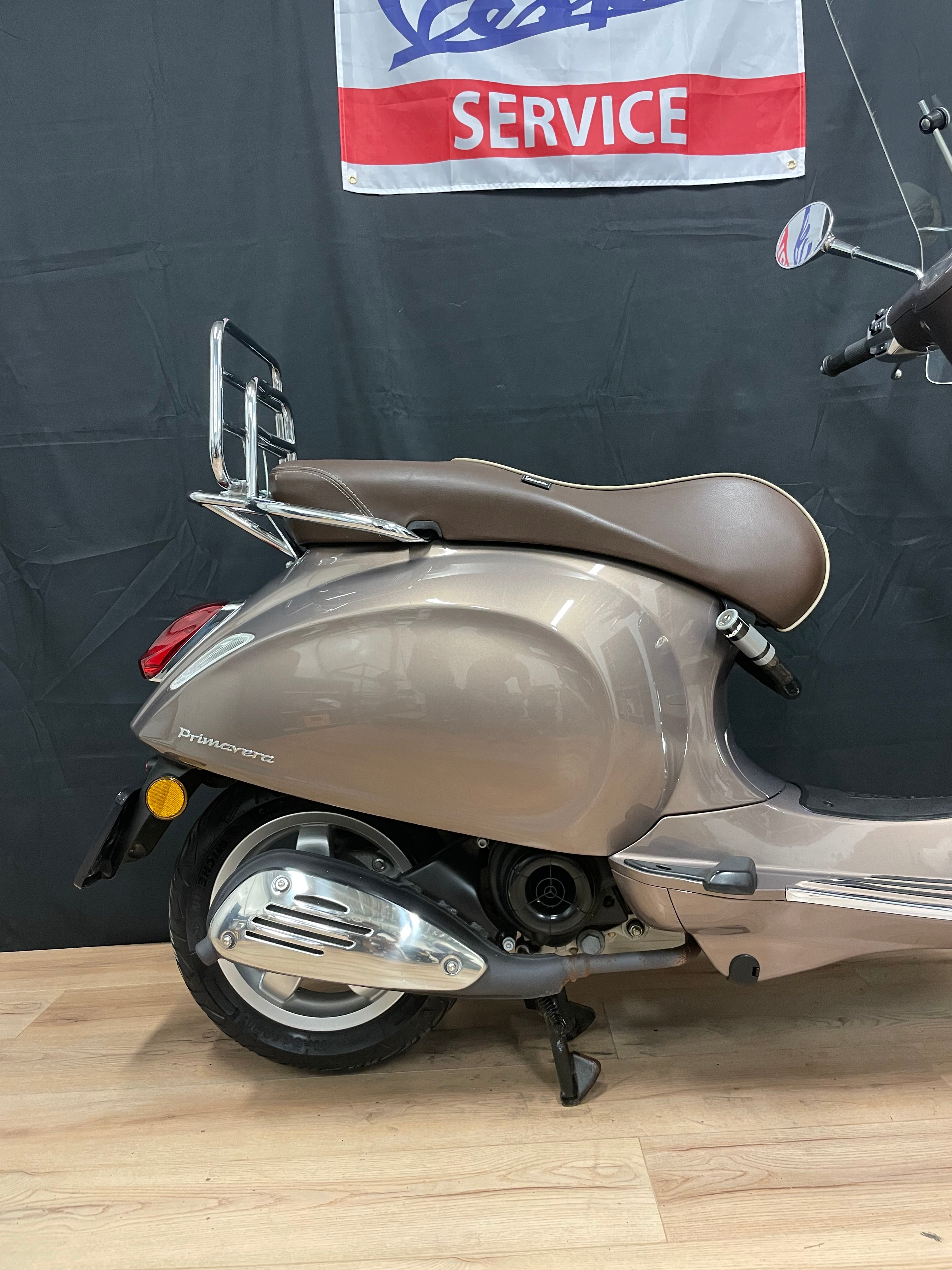 Vespa Primavera 50 - 4800km - Zeer nette staat - Garantie