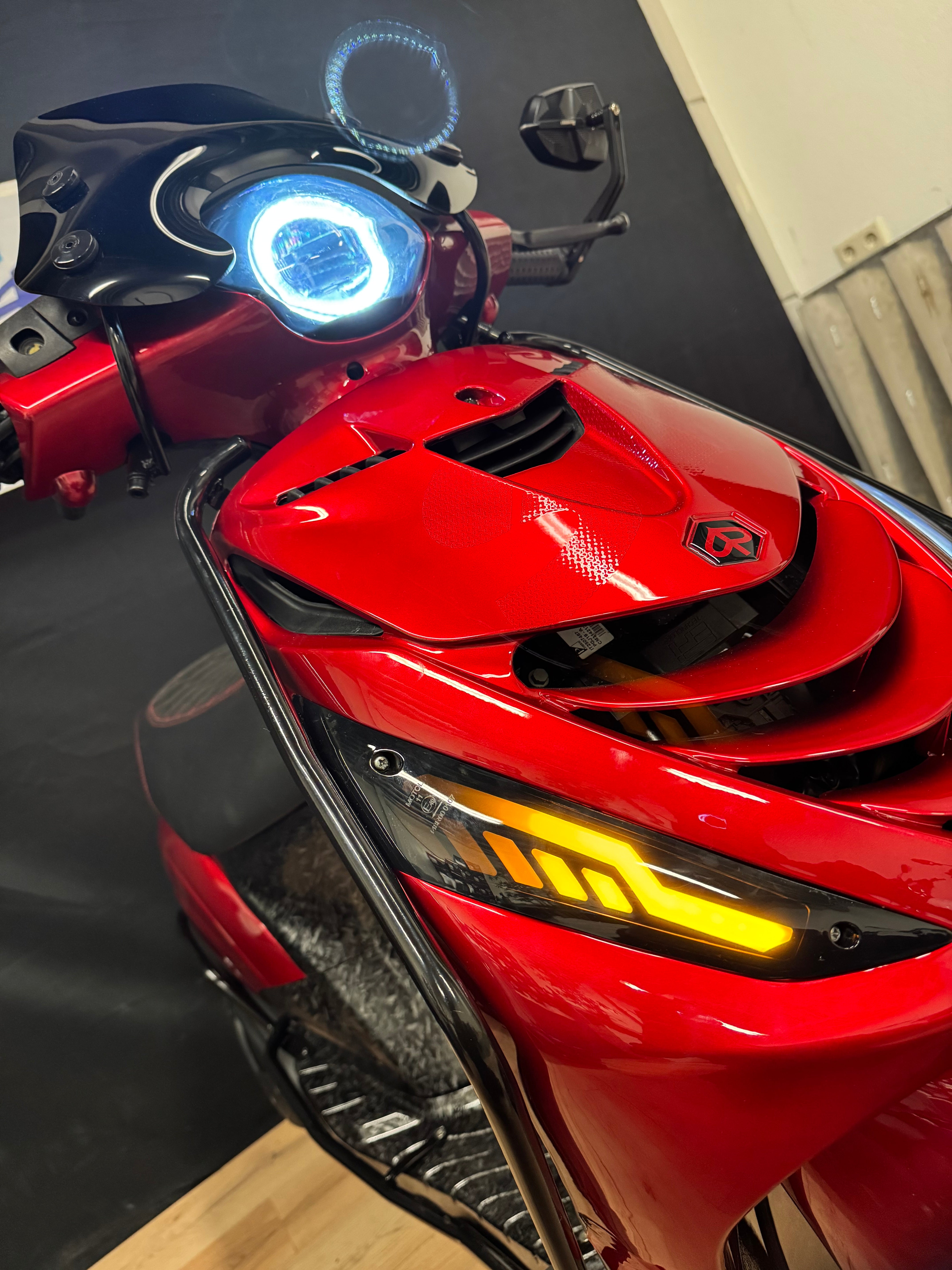 Piaggio Zip 50s | Custom | Full option | 1/1 | Garantie