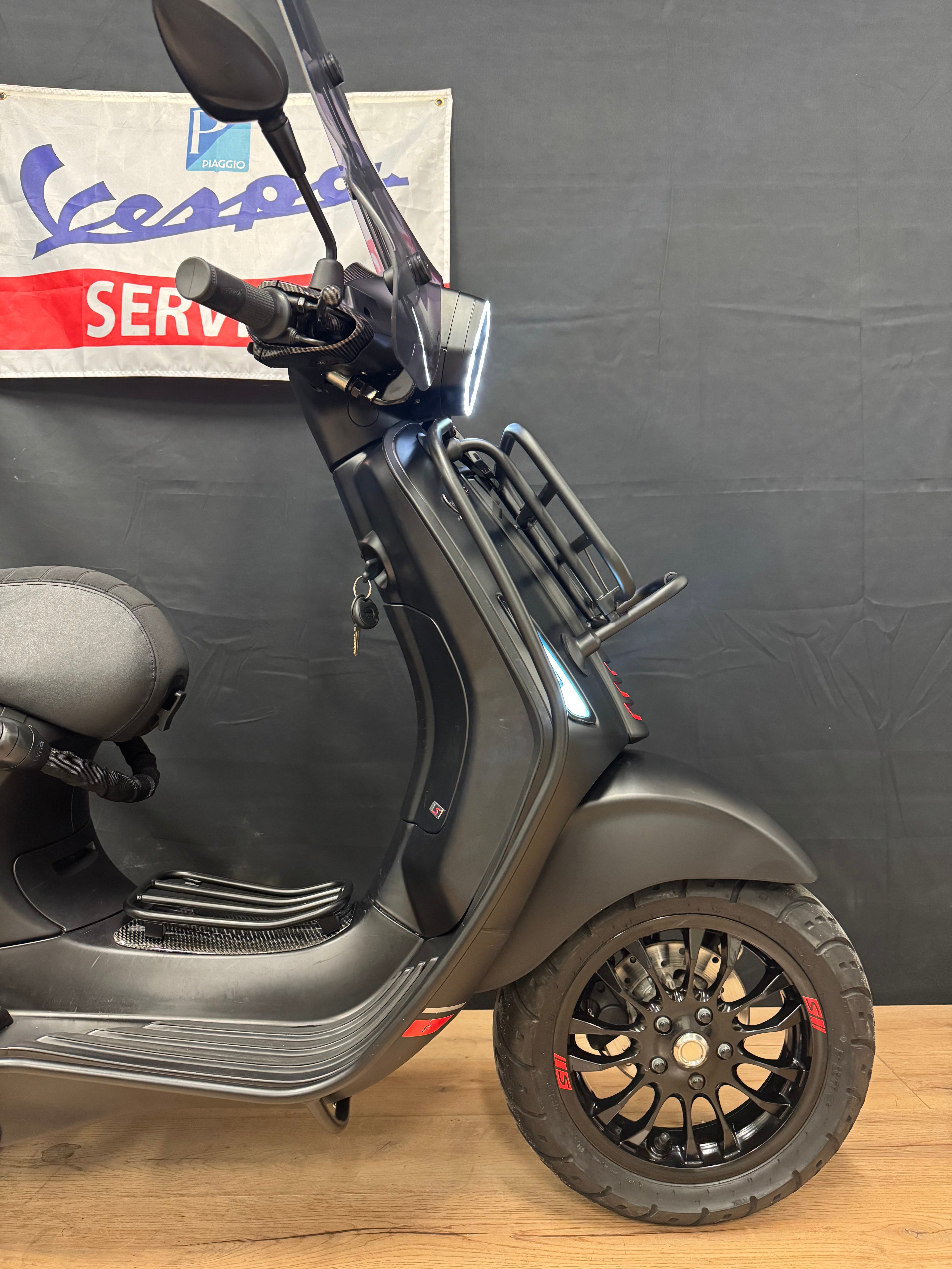 Vespa sprint 50s | Full option | Carbon | Garantie | Brom