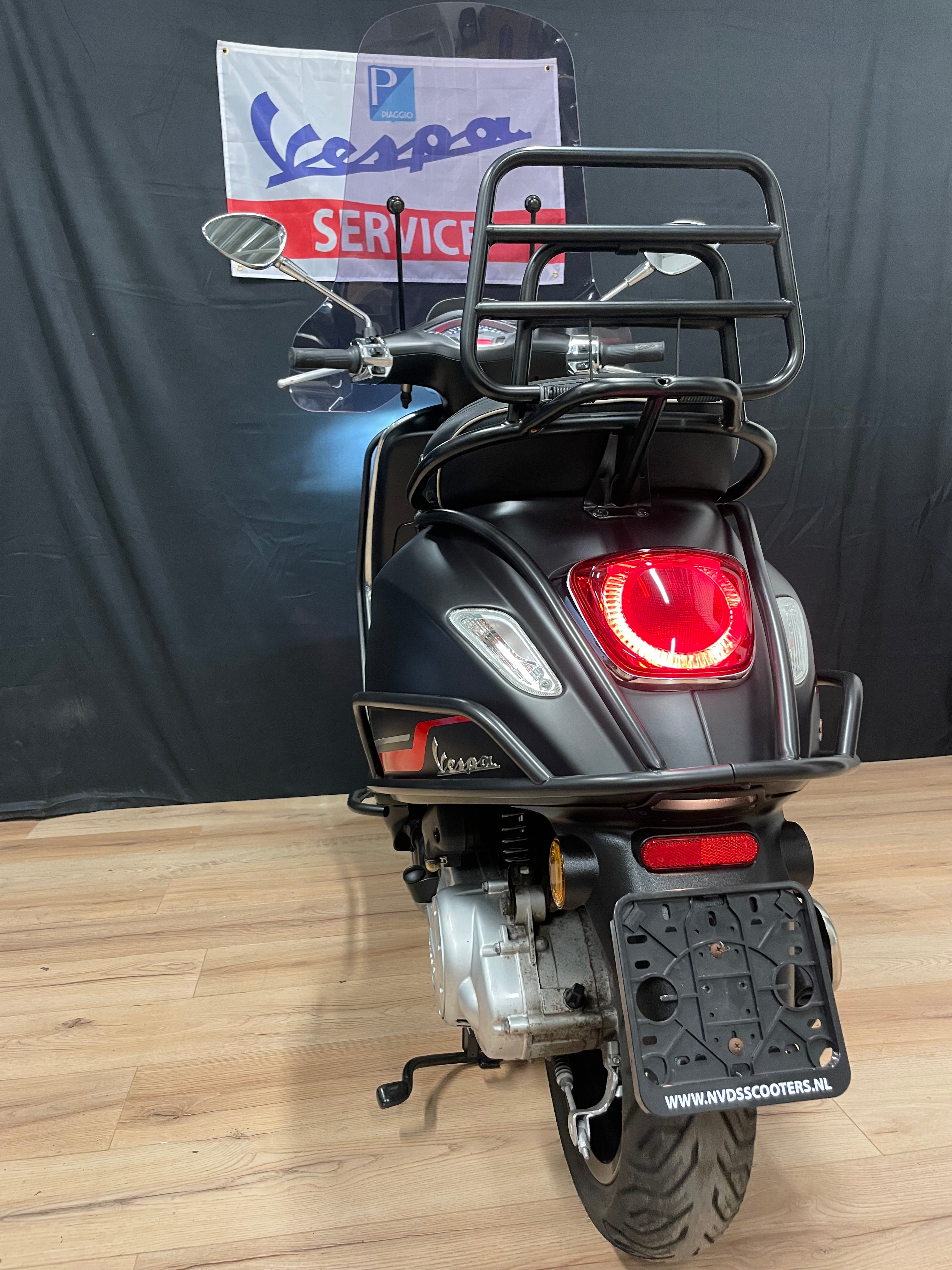 Vespa sprint 50S | Nieuwstaat | Garantie | Iget | option