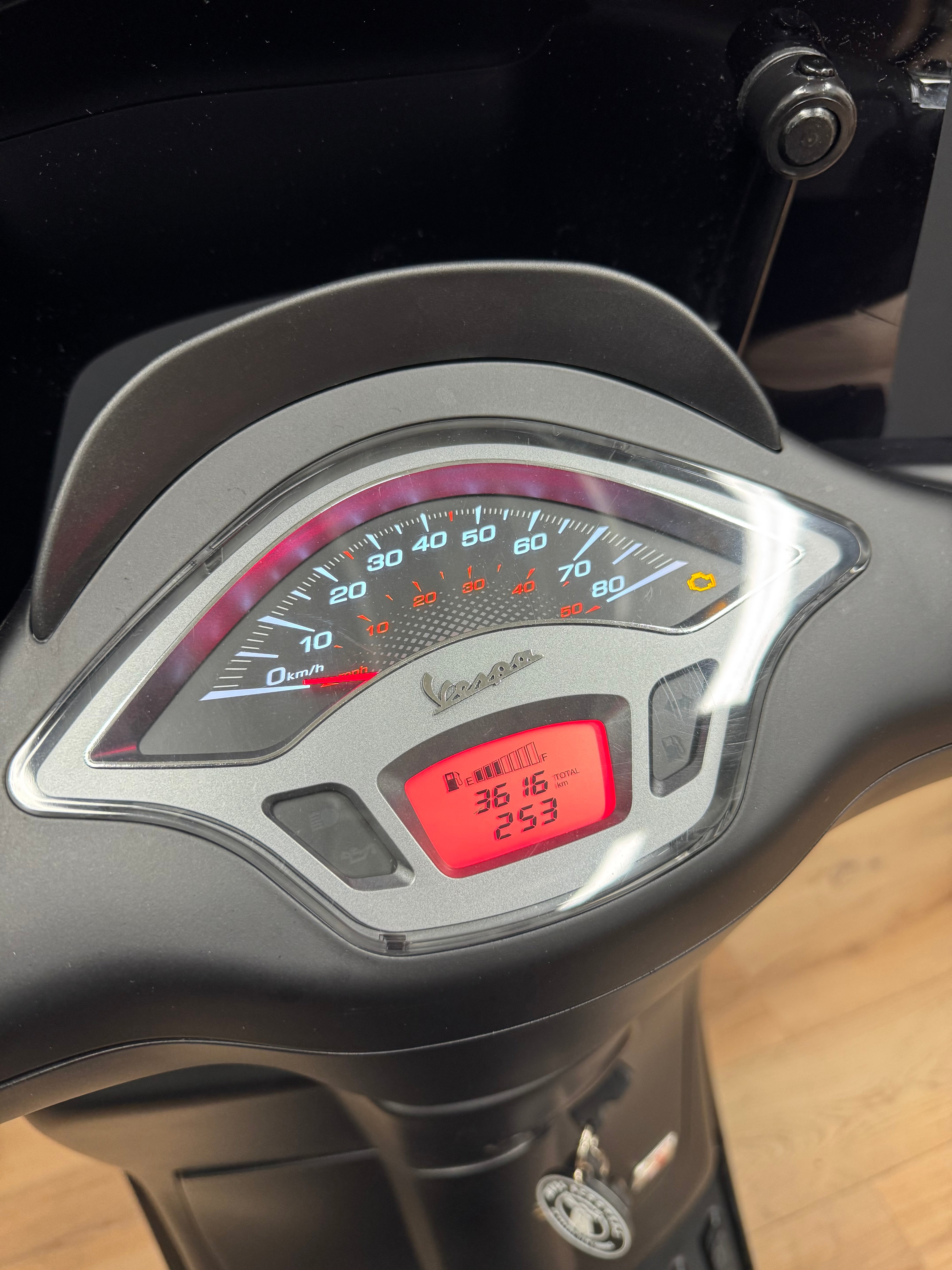 Vespa sprint | 80cc | Begrenzer | Full option | LAGE KM