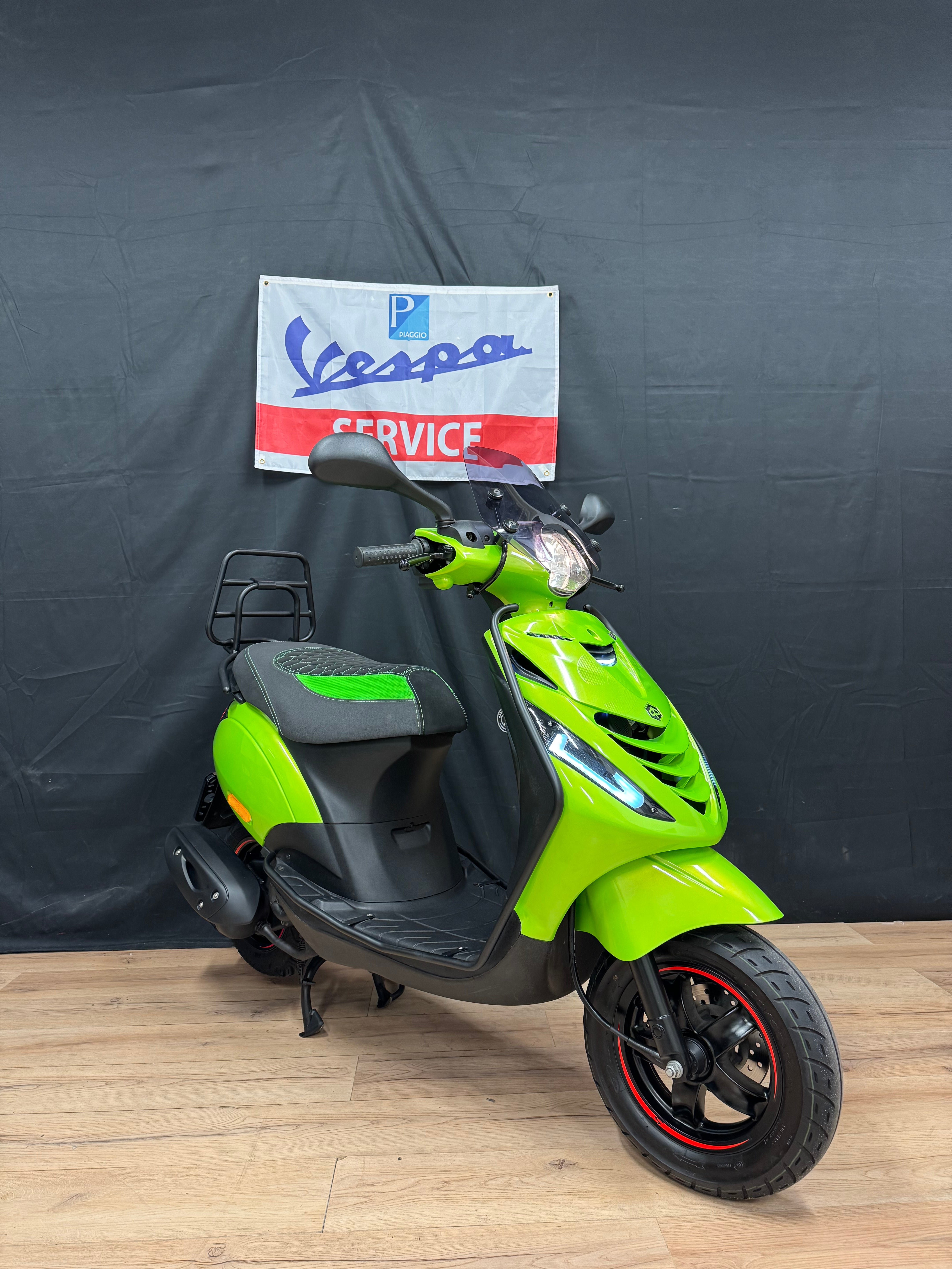 Piaggio Zip 50s | Full option | Custom | Garantie | 1e eigen
