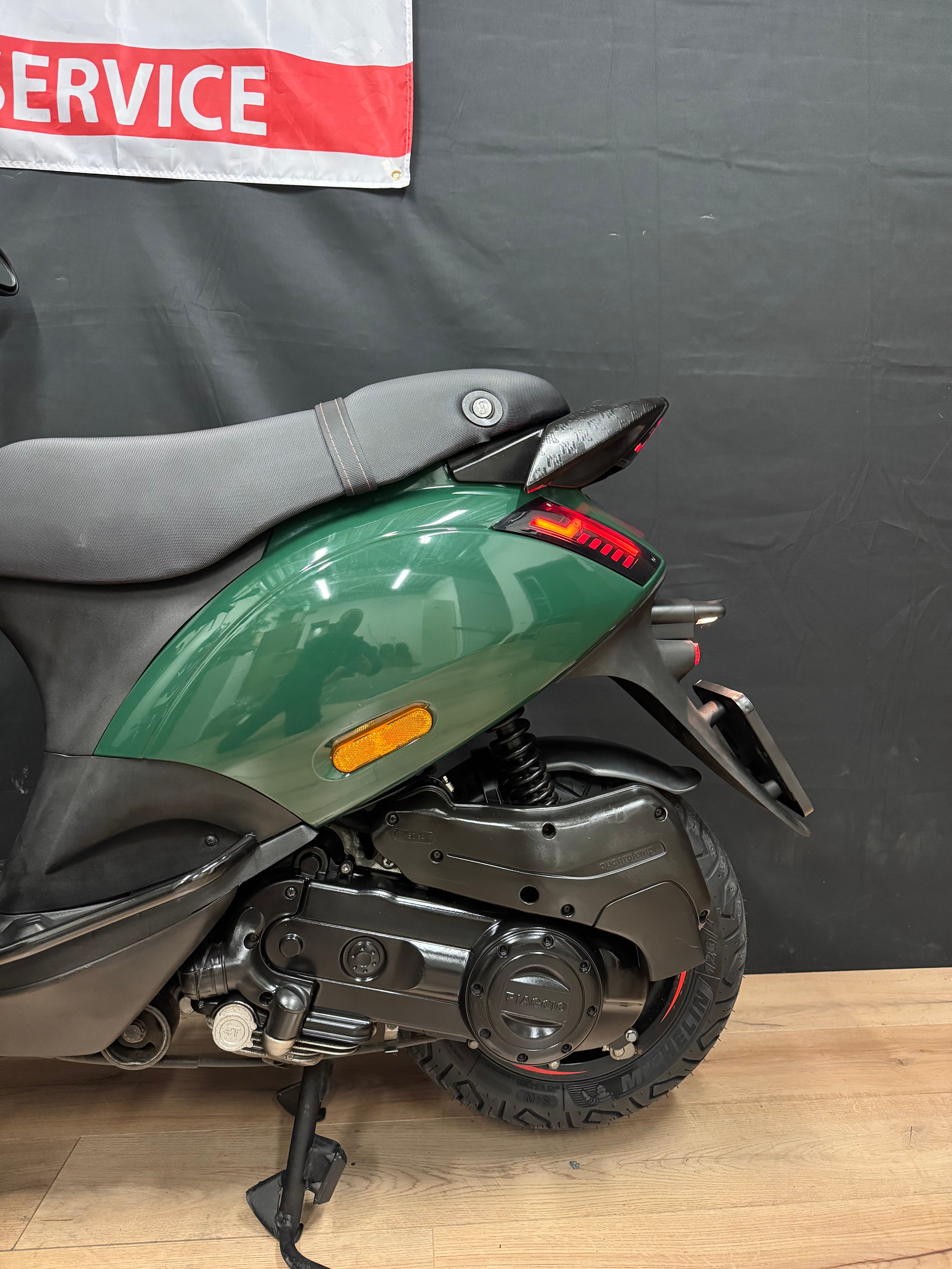 Piaggio Zip 50s | Full option | Custom | Brom | Garantie