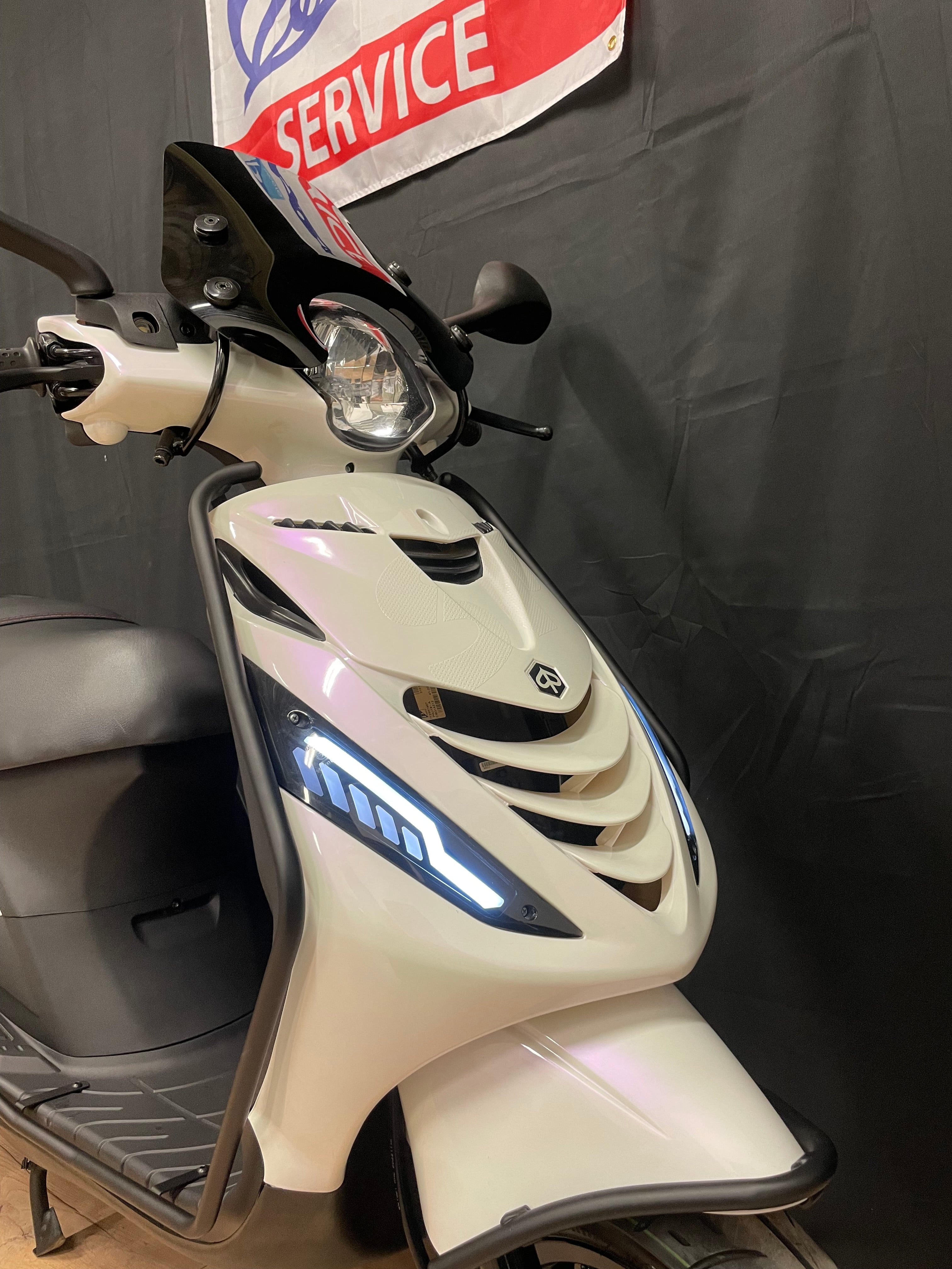 Piaggio Zip | Full option | 2023 | 3000km |Amerhyst purple