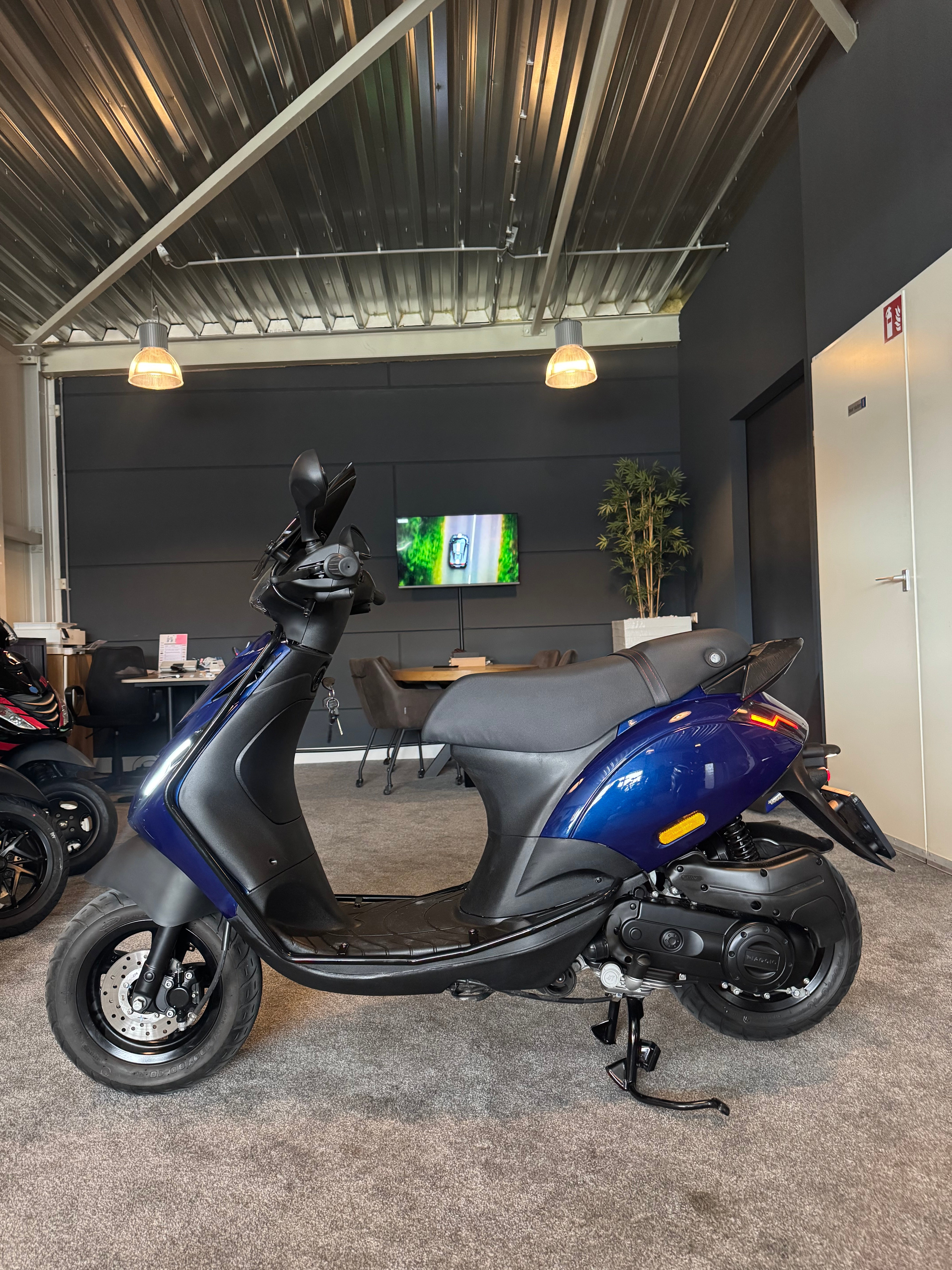 Piaggio Zip 50s |  Custom | Full Option | Brom | Nieuwstaat