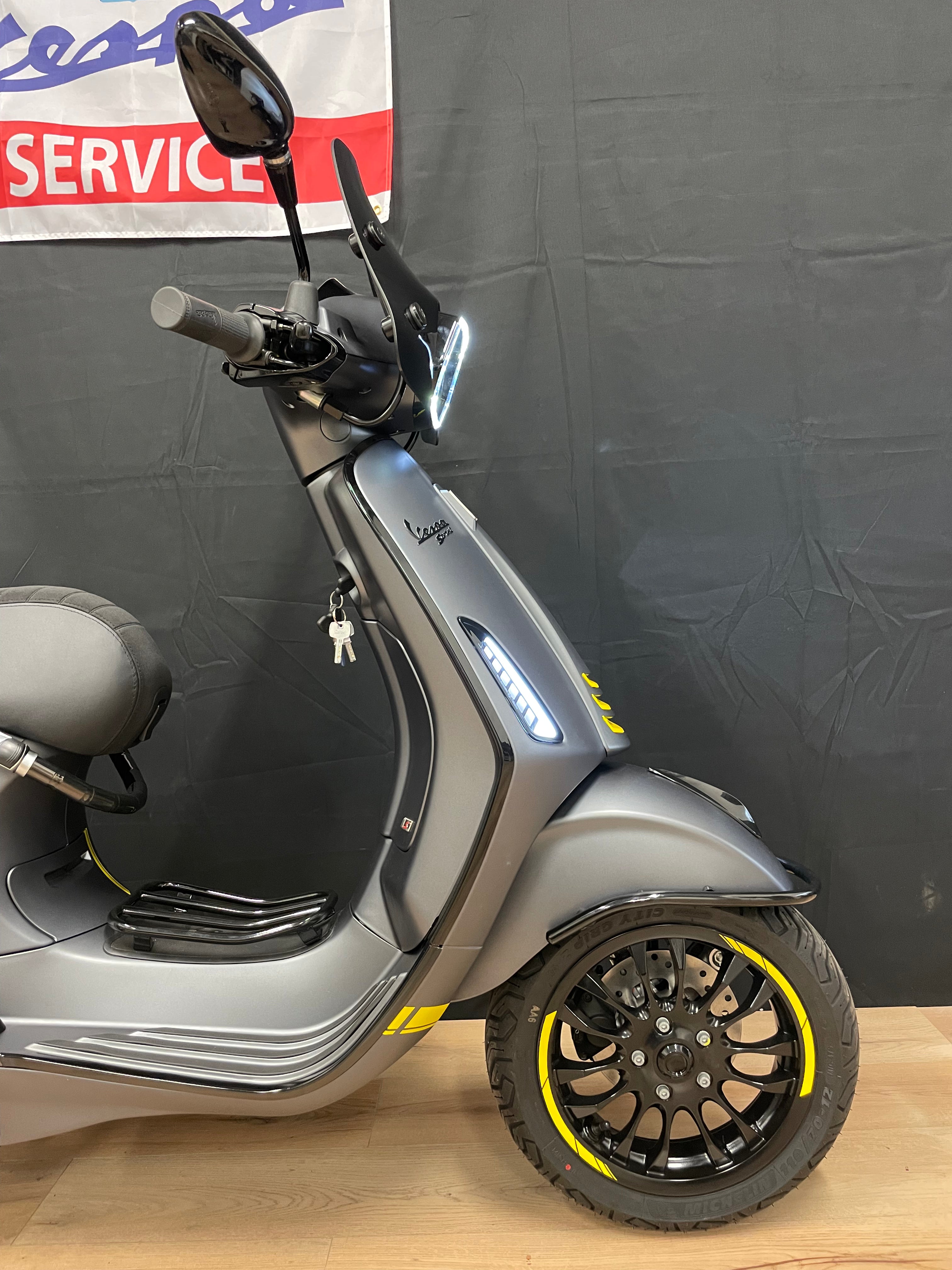 Vespa sprint | 2024 | 0km | Custom | E5 | Full option