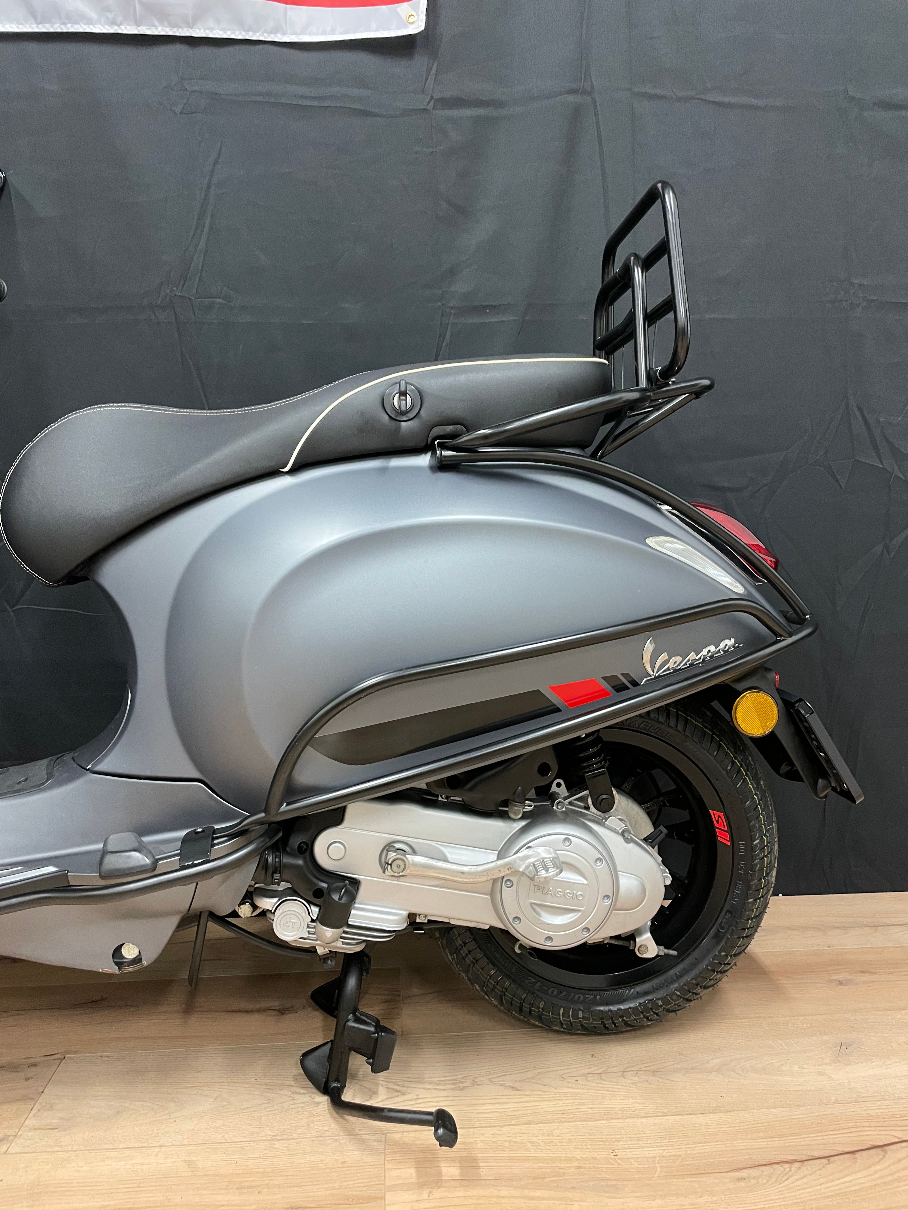 Vespa sprint S | Garantie | 1e eigenaar | Brom / Snor