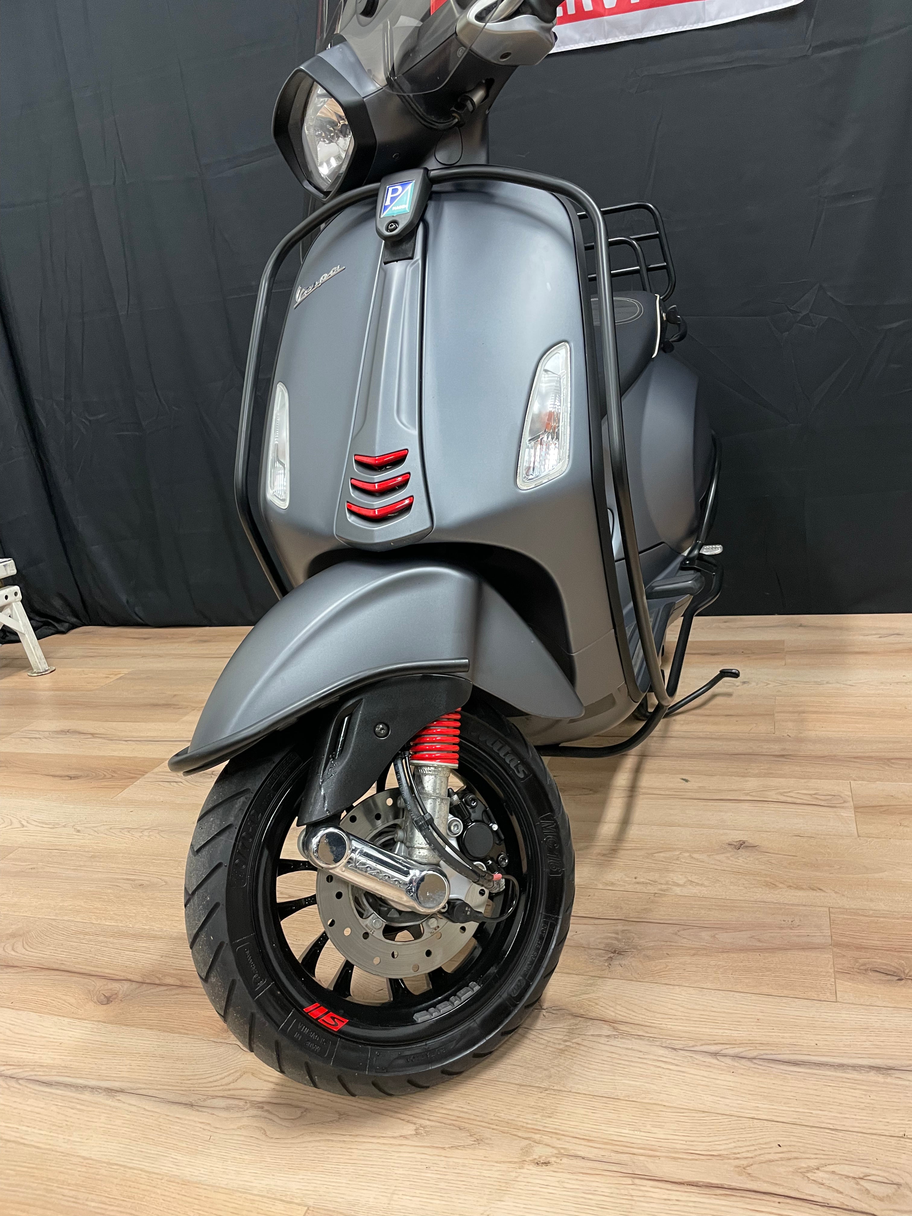 Vespa sprint S | Garantie | 1e eigenaar | Brom / Snor