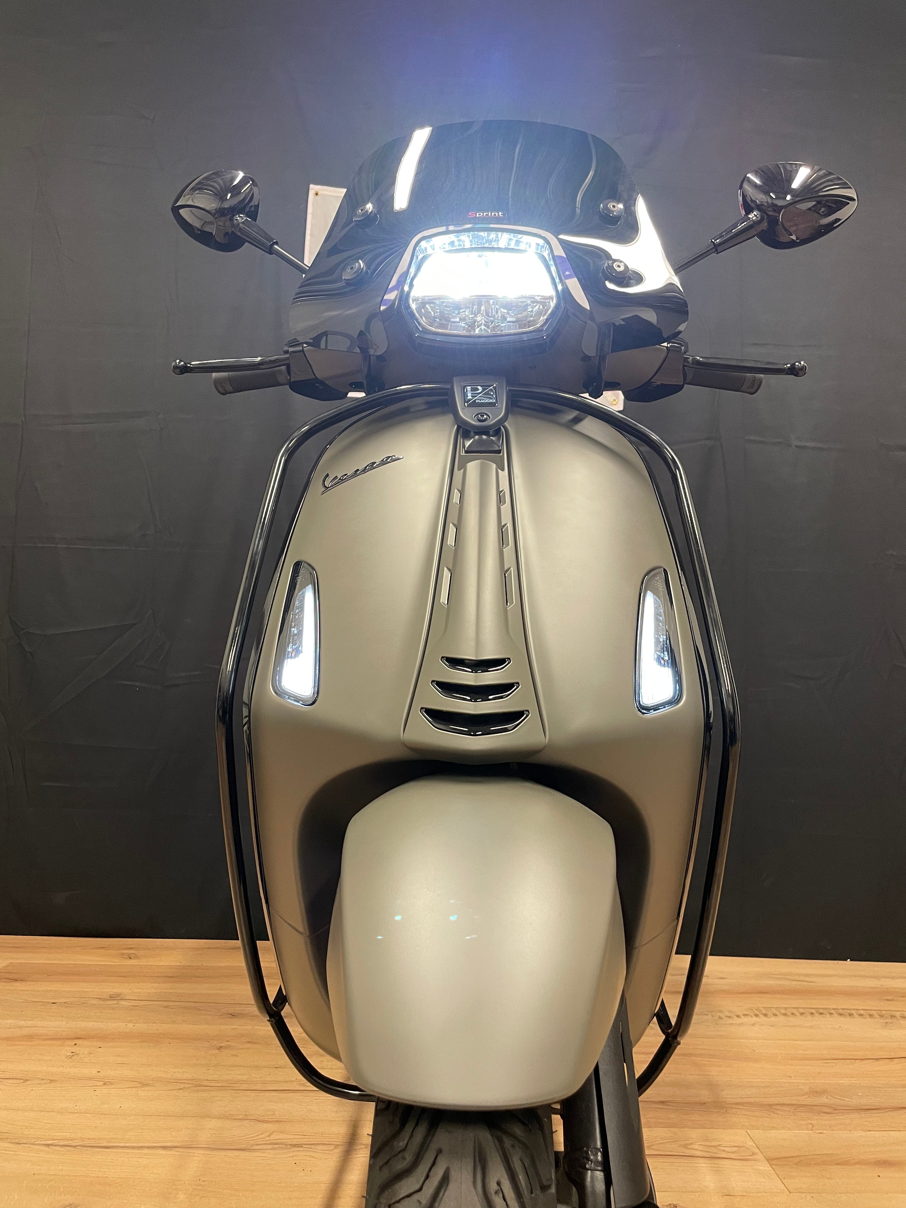 Vespa sprint Elettrica | Custom | Full option | Nieuw | 0 KM