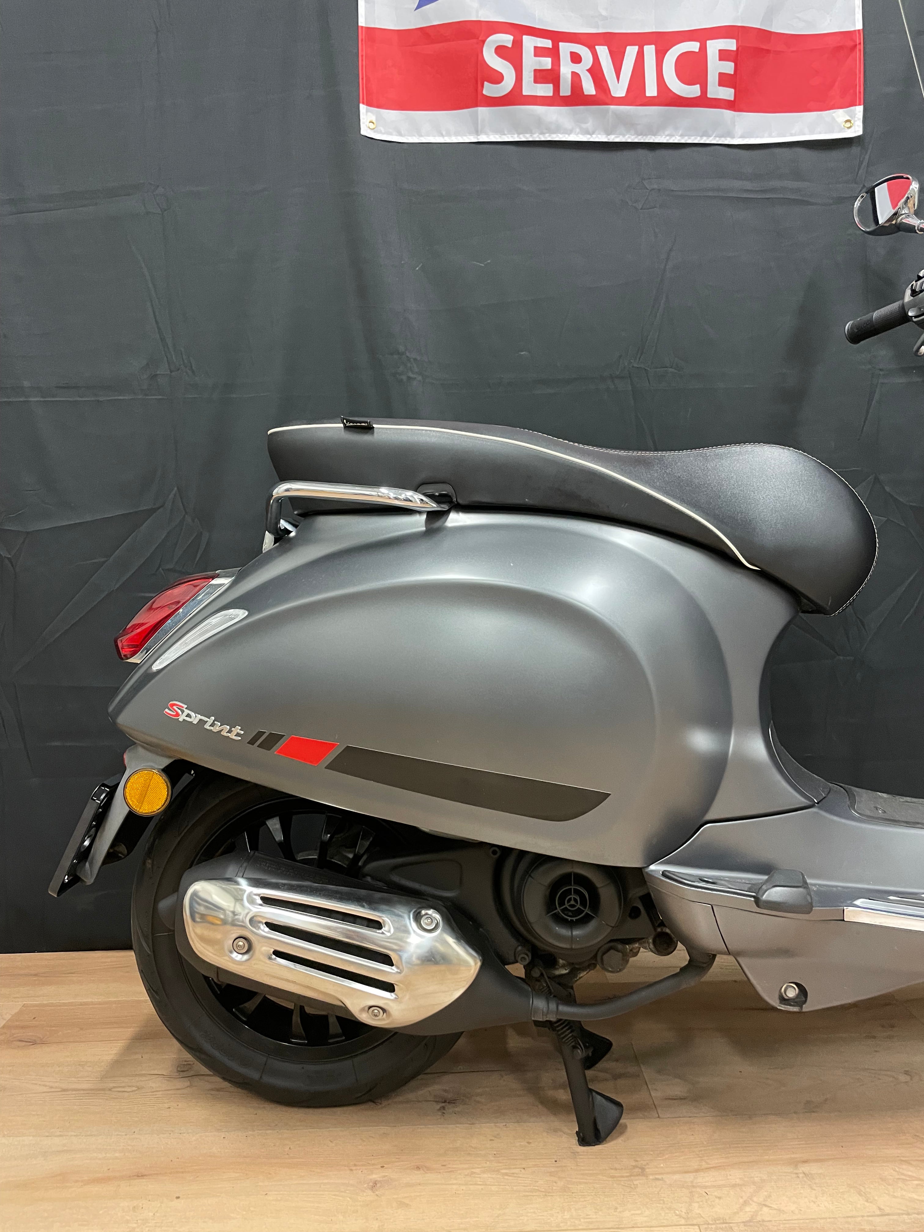 Vespa sprint | IGET | 2018 | 1e eigenaar | Snor / Brom