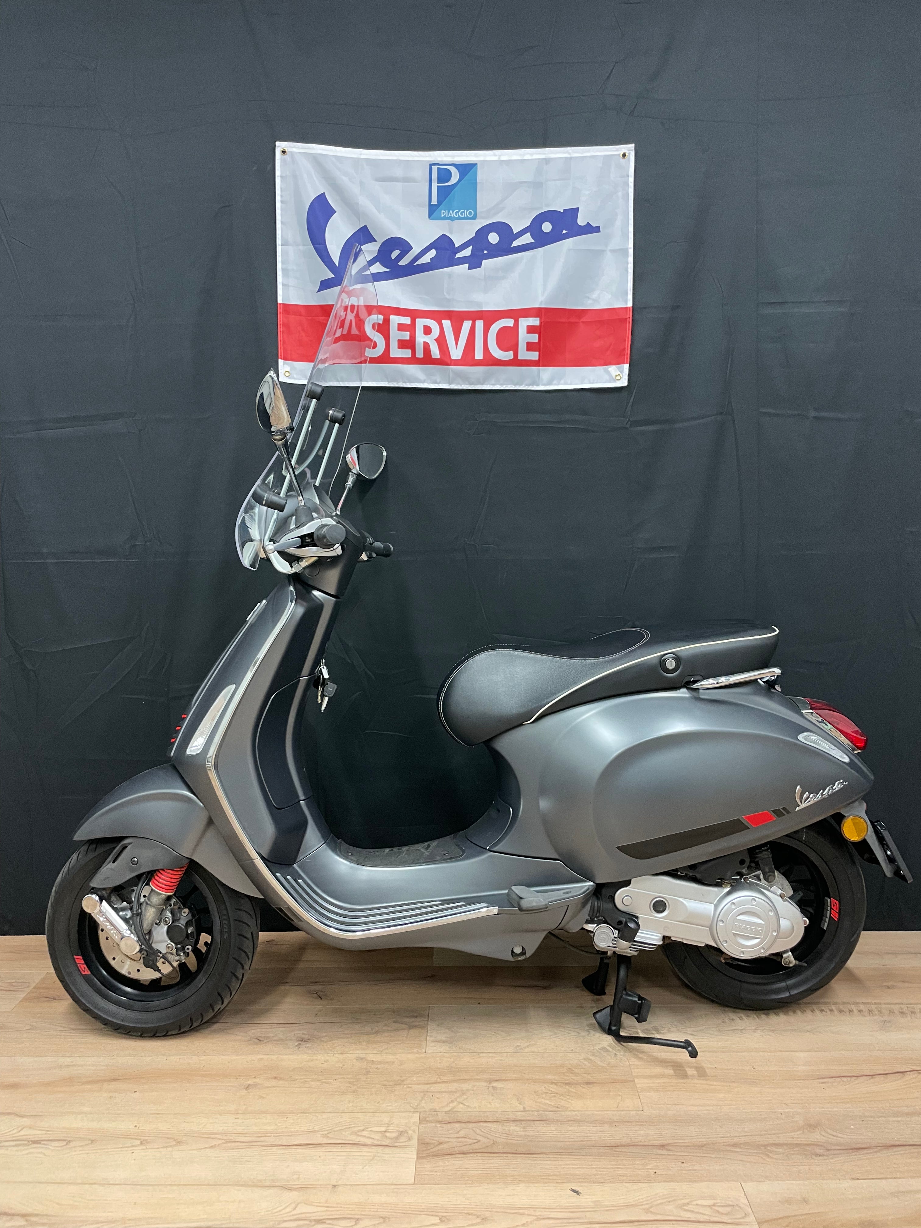 Vespa sprint | IGET | 2018 | 1e eigenaar | Snor / Brom