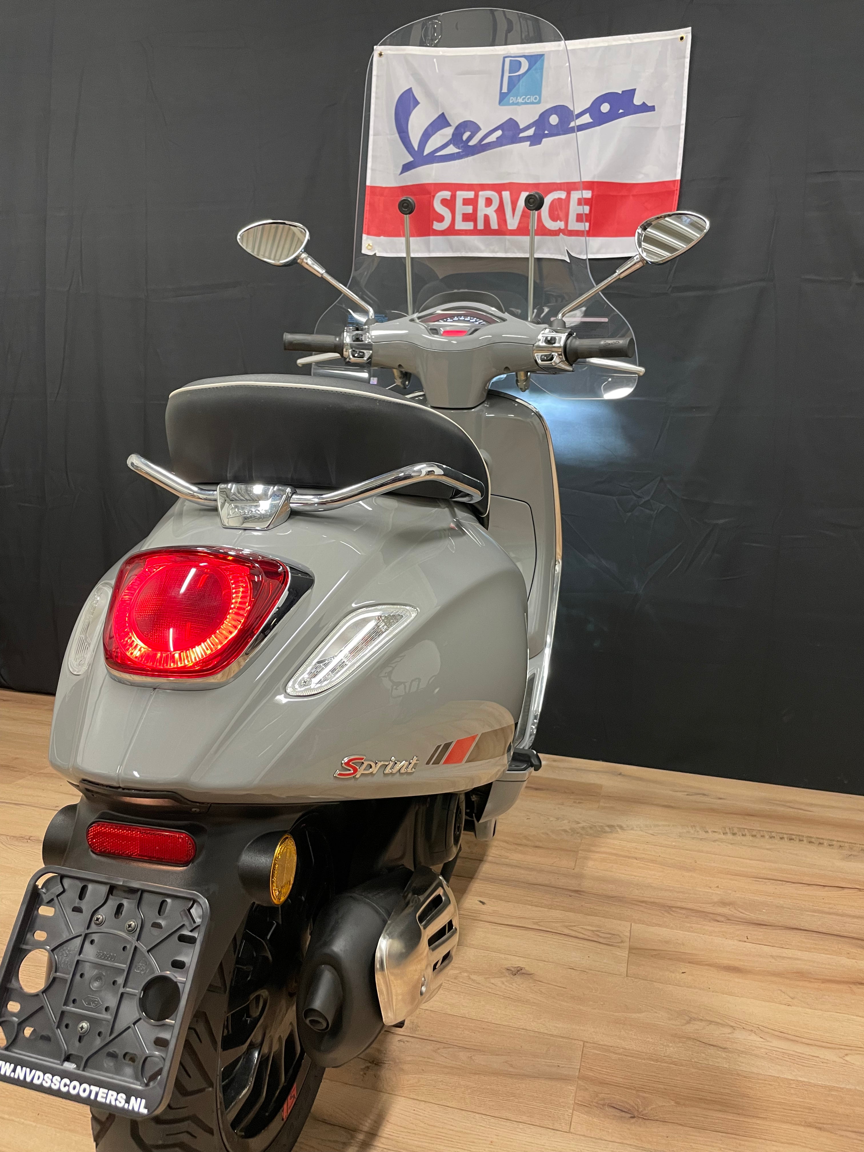 Vespa sprint - IGET - Facelift - 2018 - Snor/Brom - Garantie