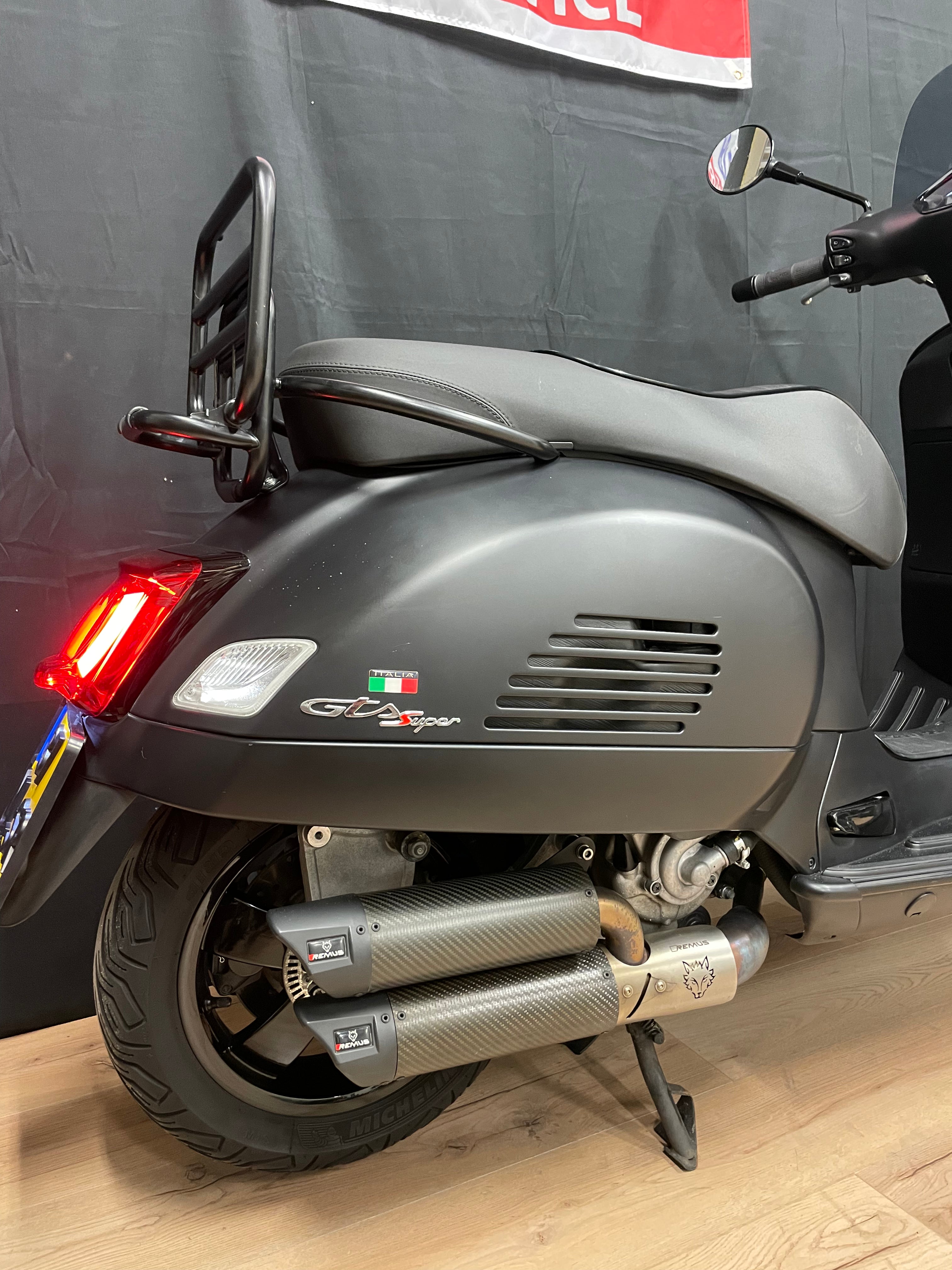 Vespa GTS 300 ie | HPE | 2020 | Remus | GARANTIE | ABS/ASR