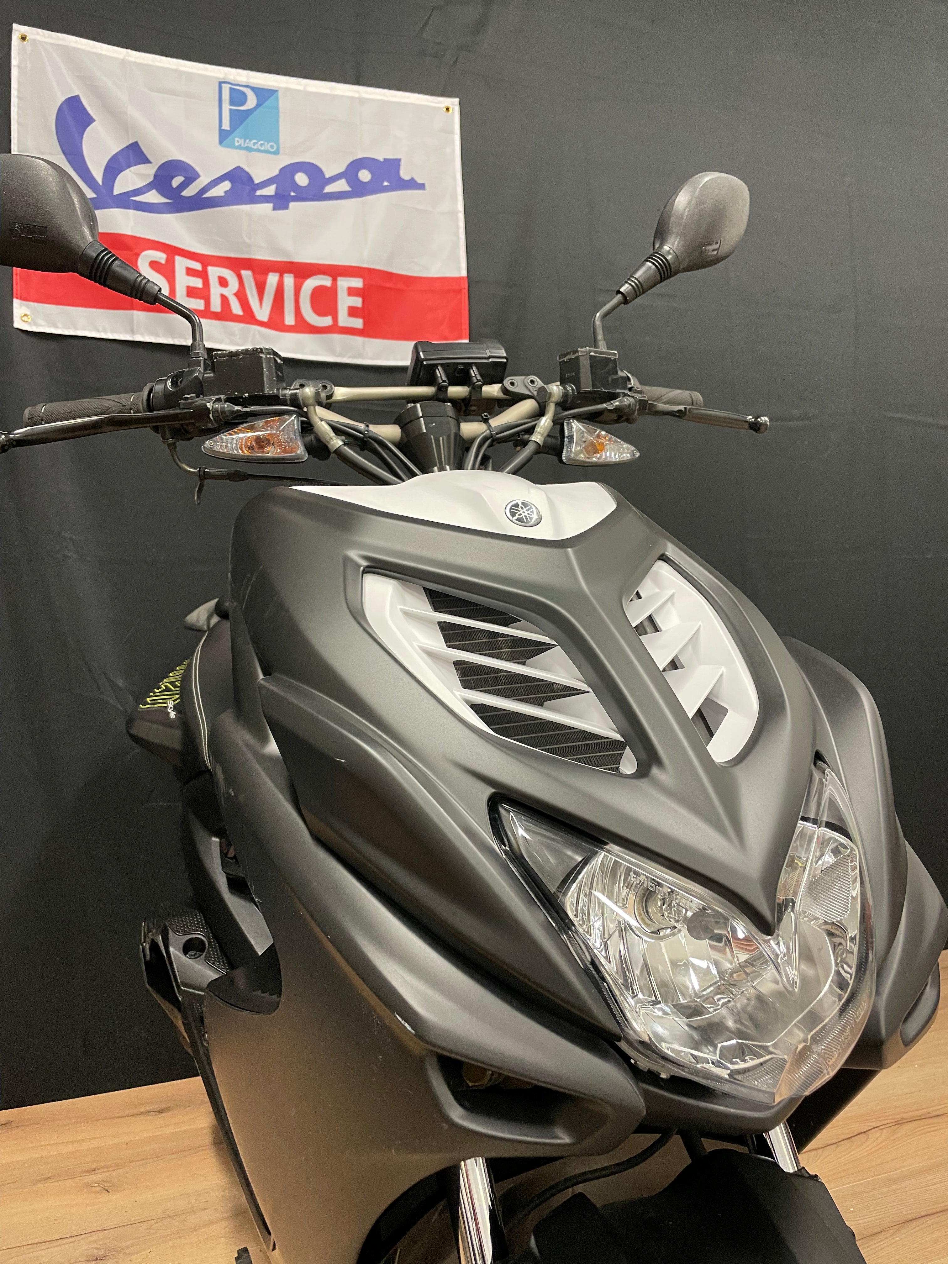 Yamaha Aerox naked - 2 takt - 2013 - Garantie