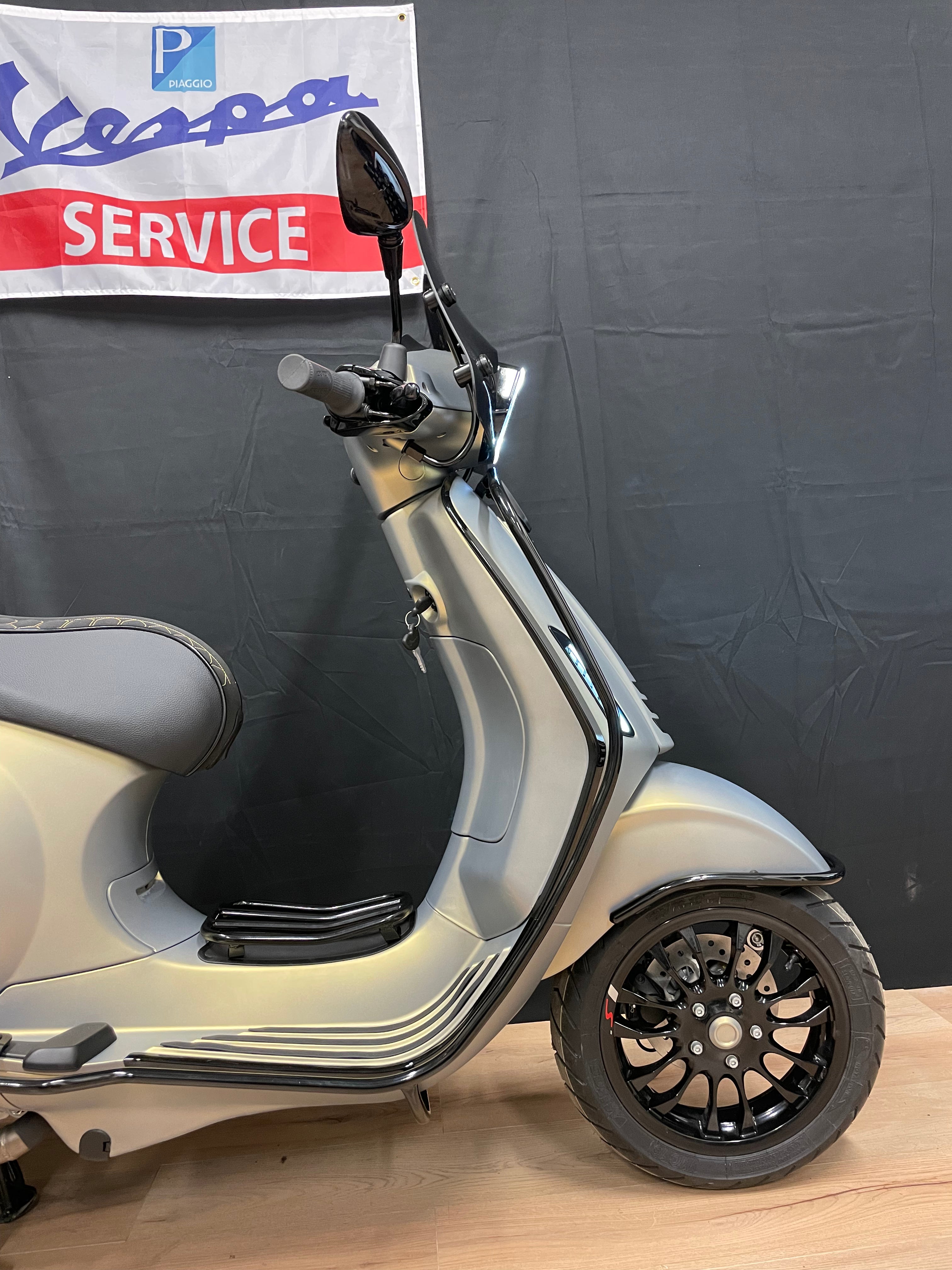 Vespa sprint Custom | Nieuw | Full option | 45/25kmph | Iget